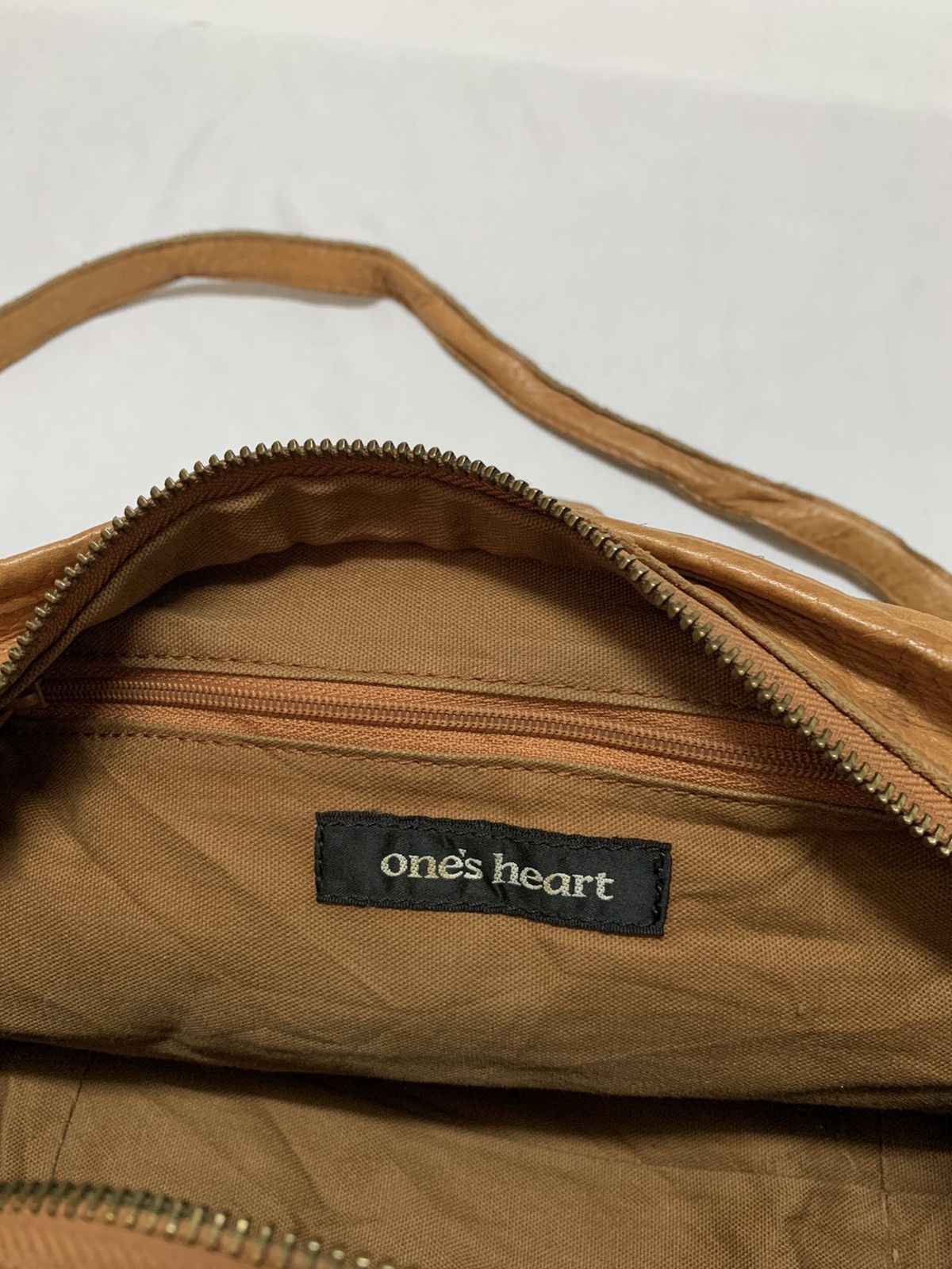 Genuine Leather One’s Heart Leather bag - sling bag Size ONE SIZE - 7 Thumbnail