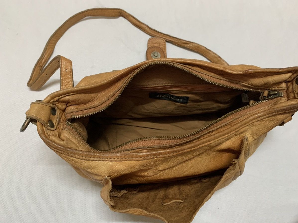 Genuine Leather One’s Heart Leather bag - sling bag Size ONE SIZE - 5 Thumbnail