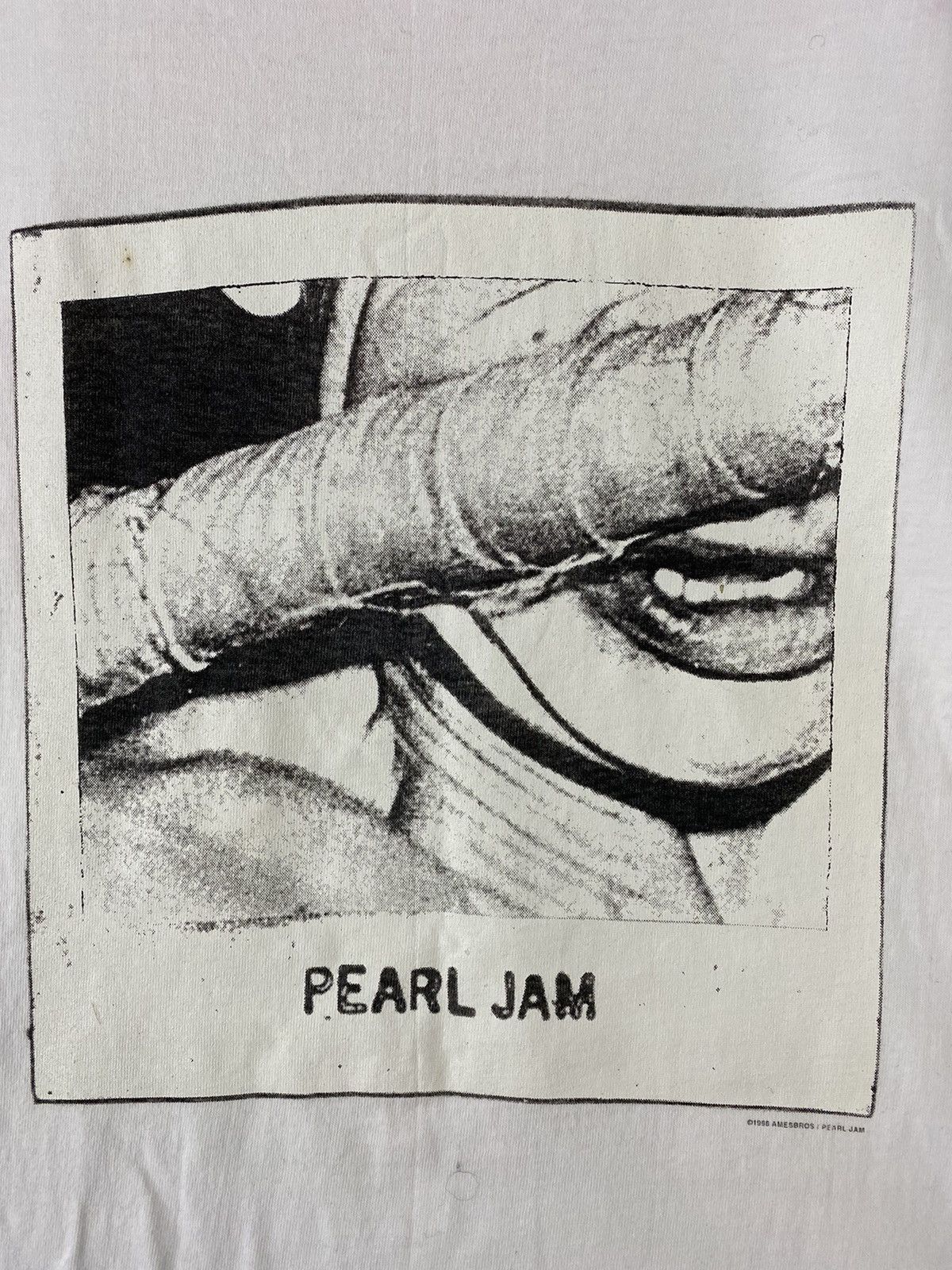Band Tees vintage 1996 PEARL JAM artwork tour grunge rare t-shirts Size US L / EU 52-54 / 3 - 3 Thumbnail