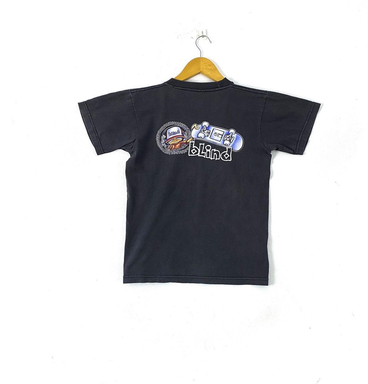 Powell Peralta vintage 90s BLIND SKATEBOARD rare design big logo t-shirts Size US M / EU 48-50 / 2 - 1 Thumbnail