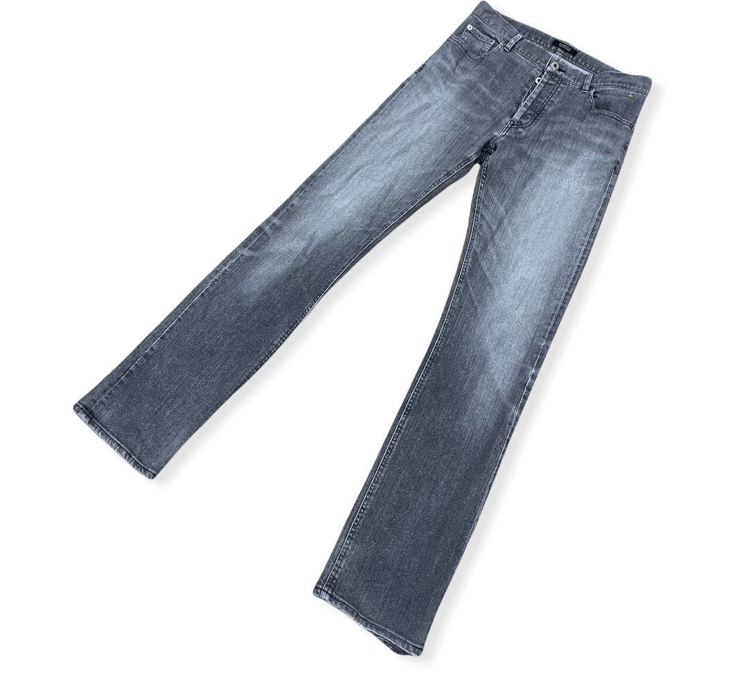 Burberry Distressed Burberry Black Label Thrashed Inner Pocket Jeans Size US 31 - 4 Thumbnail
