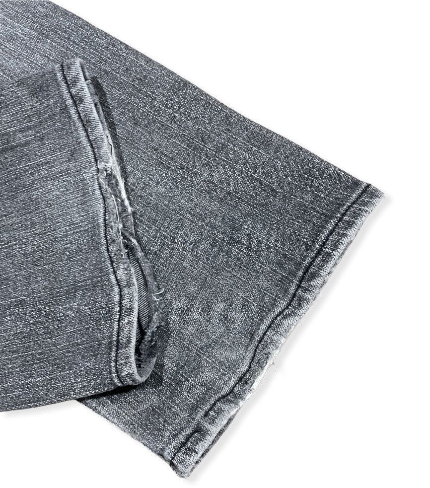 Burberry Distressed Burberry Black Label Thrashed Inner Pocket Jeans Size US 31 - 8 Thumbnail