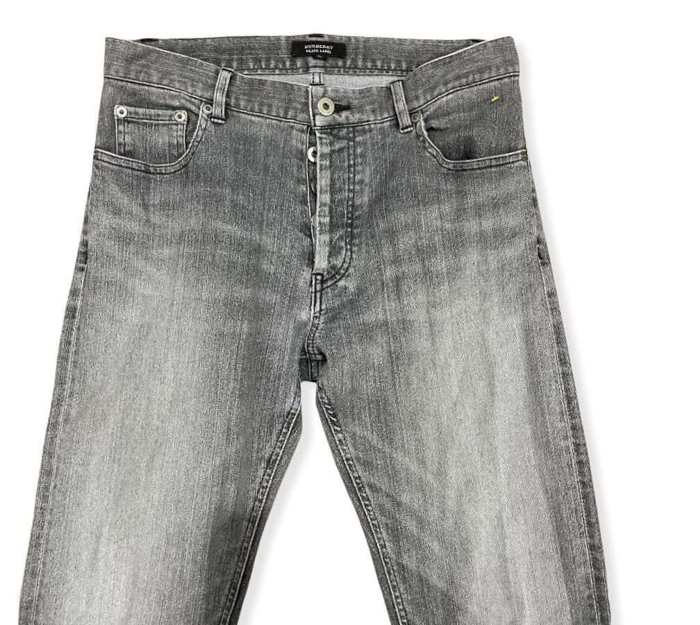 Burberry Distressed Burberry Black Label Thrashed Inner Pocket Jeans Size US 31 - 5 Thumbnail