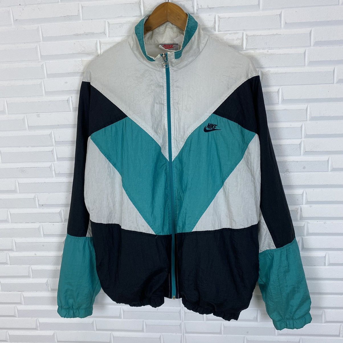 Nike × Vintage VINTAGE 90s NIKE ZIPPER JACKET Size US L / EU 52-54 / 3 - 4 Thumbnail