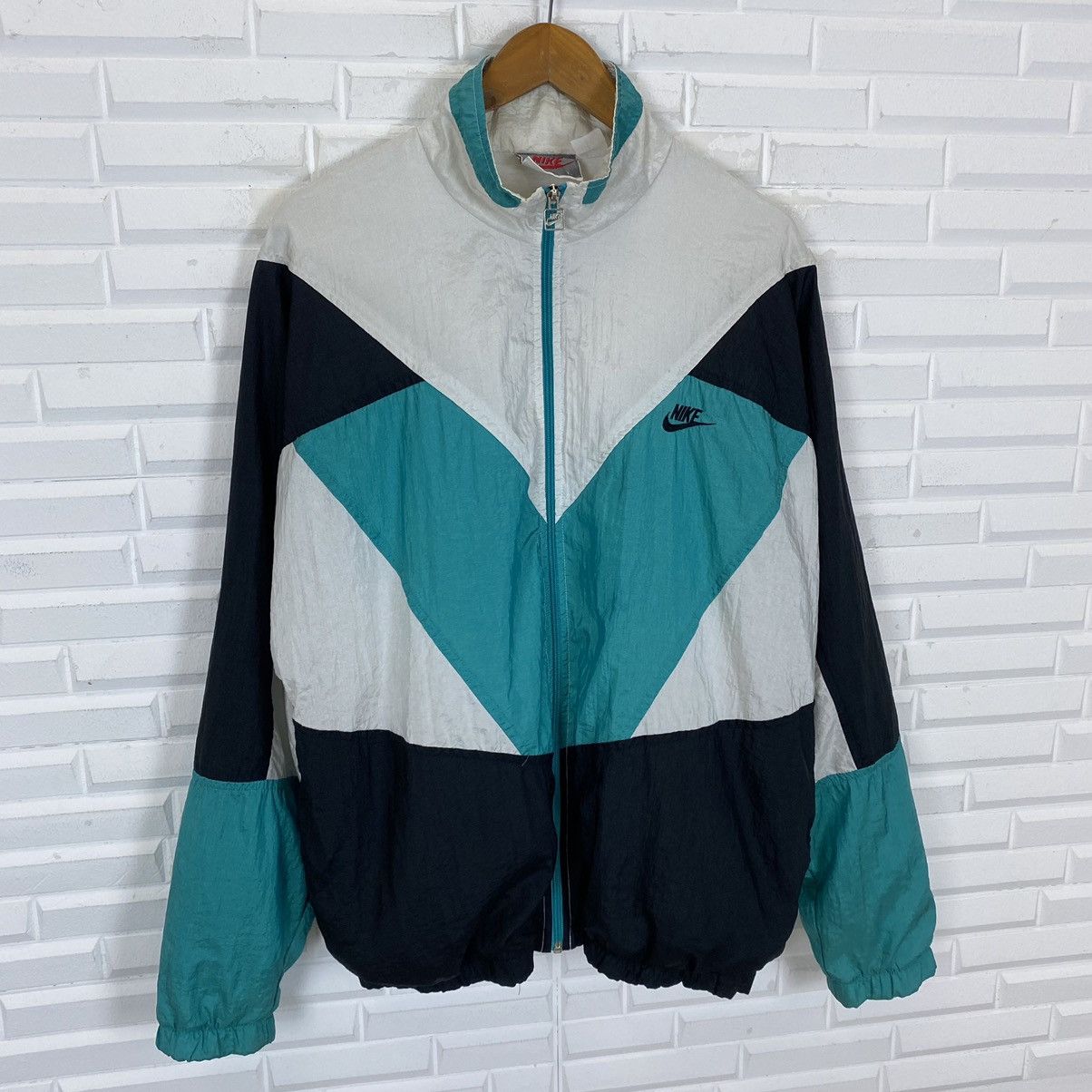 Nike × Vintage VINTAGE 90s NIKE ZIPPER JACKET Size US L / EU 52-54 / 3 - 3 Thumbnail
