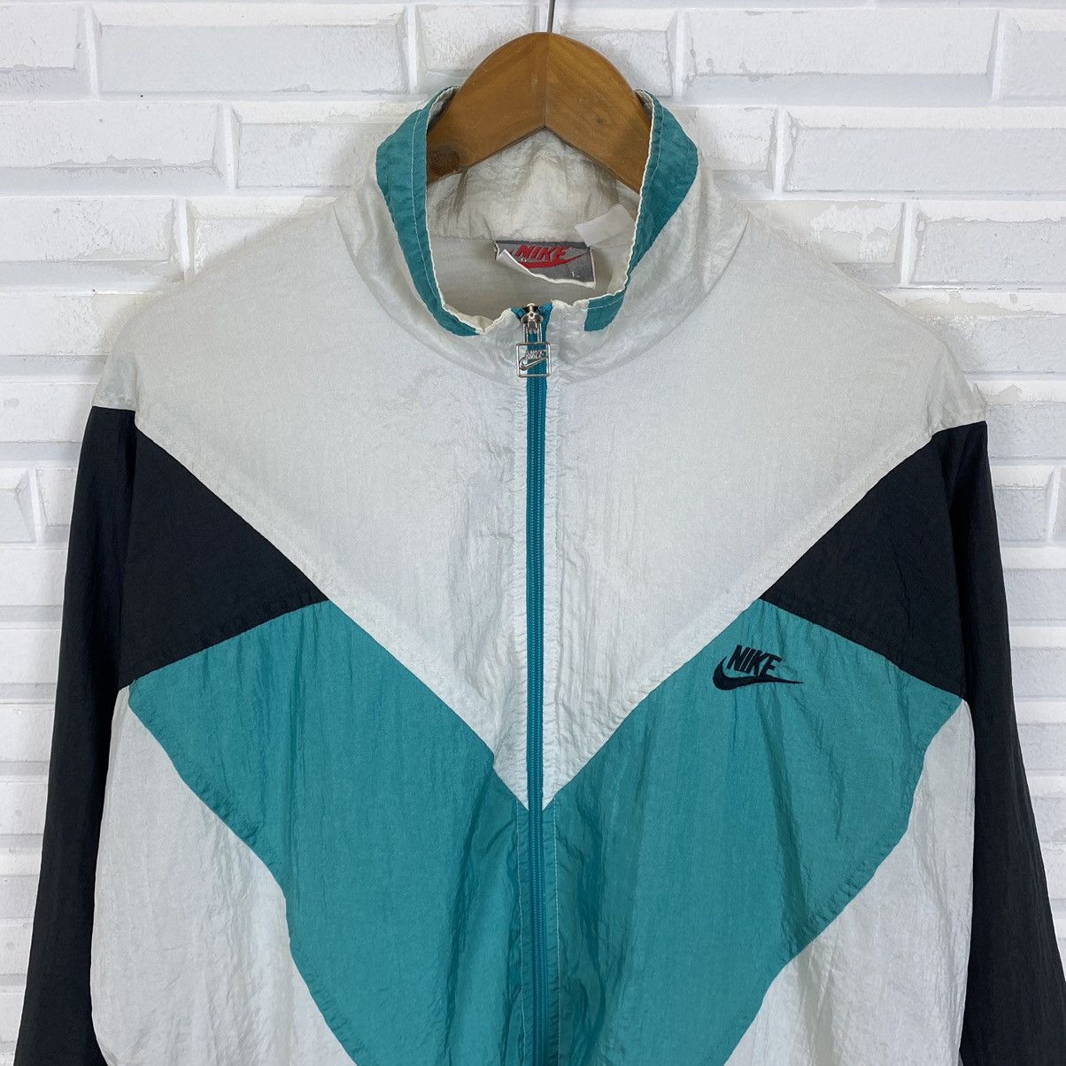 Nike × Vintage VINTAGE 90s NIKE ZIPPER JACKET Size US L / EU 52-54 / 3 - 6 Thumbnail