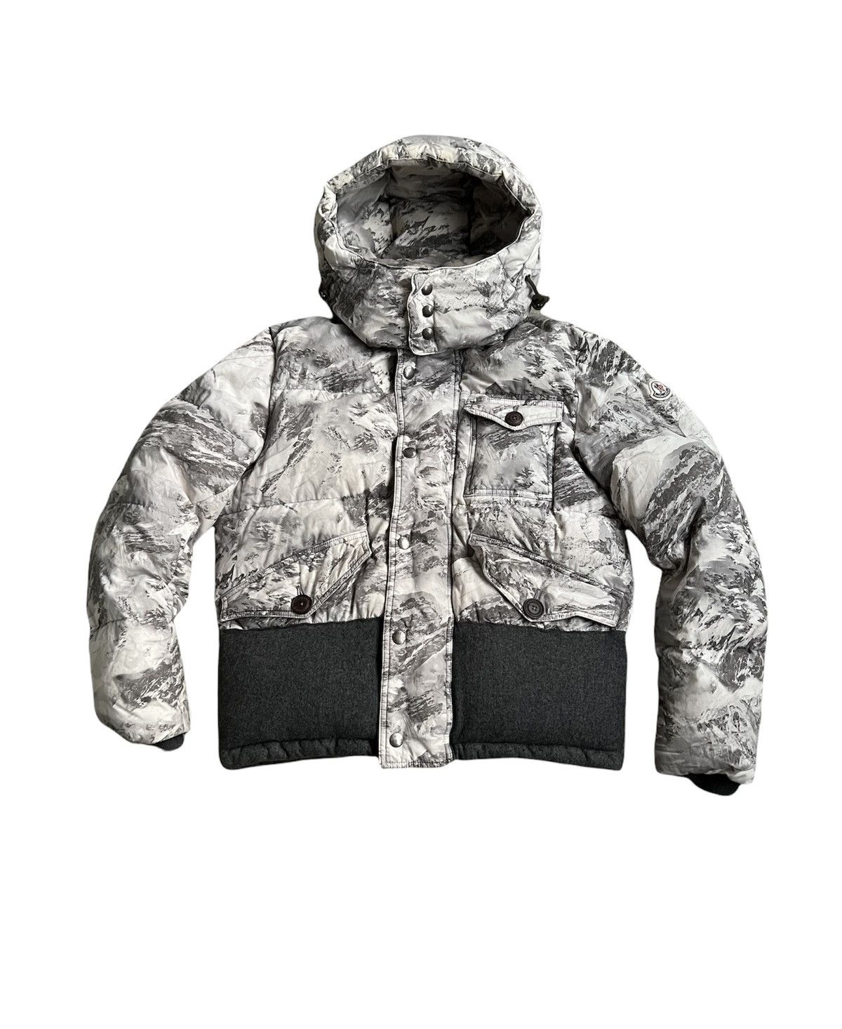 Moncler mountain print jacket online