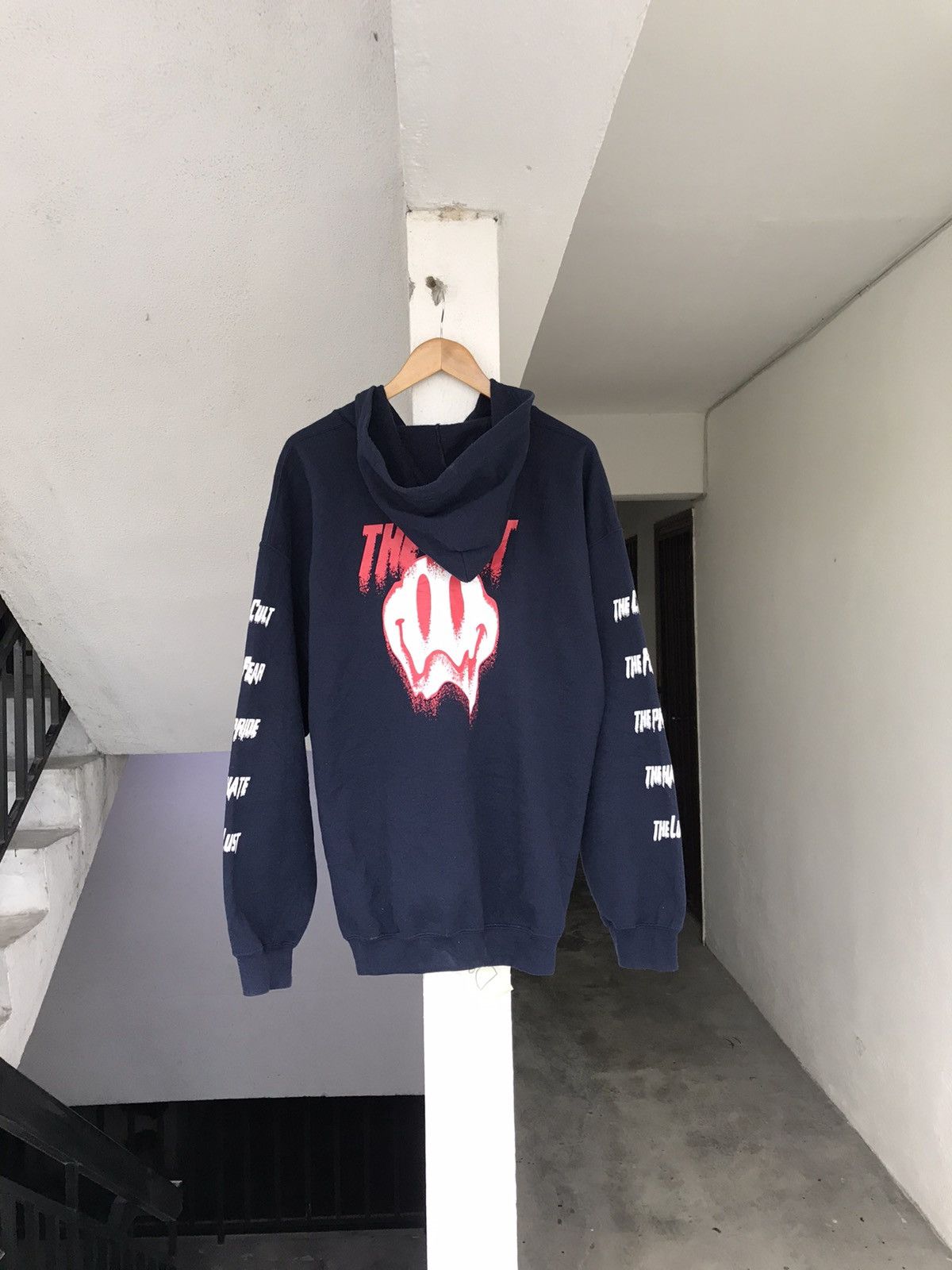20471120 × Beauty Beast !!AC2017 THE CULT MILKBOY HOODIE Size US L / EU 52-54 / 3 - 14 Thumbnail