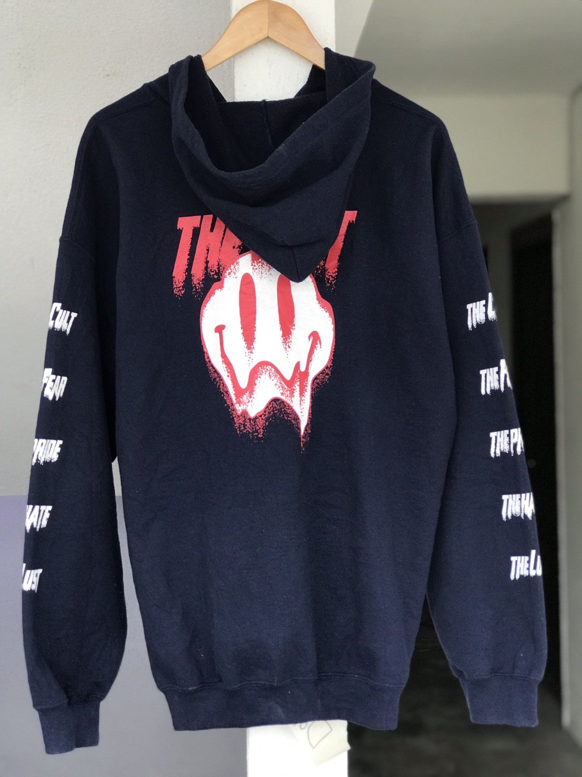 20471120 × Beauty Beast !!AC2017 THE CULT MILKBOY HOODIE Size US L / EU 52-54 / 3 - 12 Thumbnail