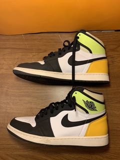 NIKE AIR JORDAN 1 RETRO HIGH OG VOLT GOLD price €222.50