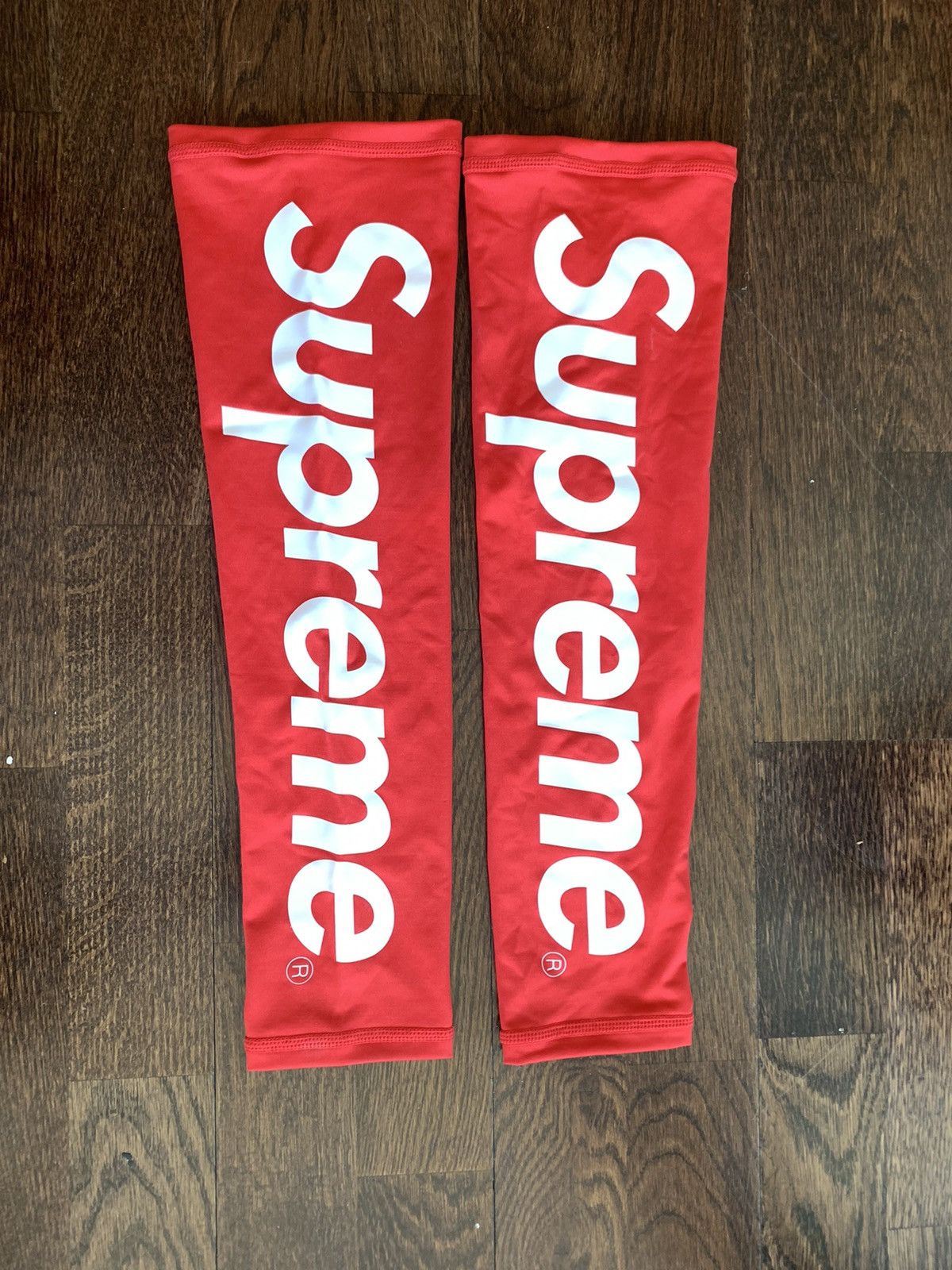 Supreme shooting shop sleeve fake