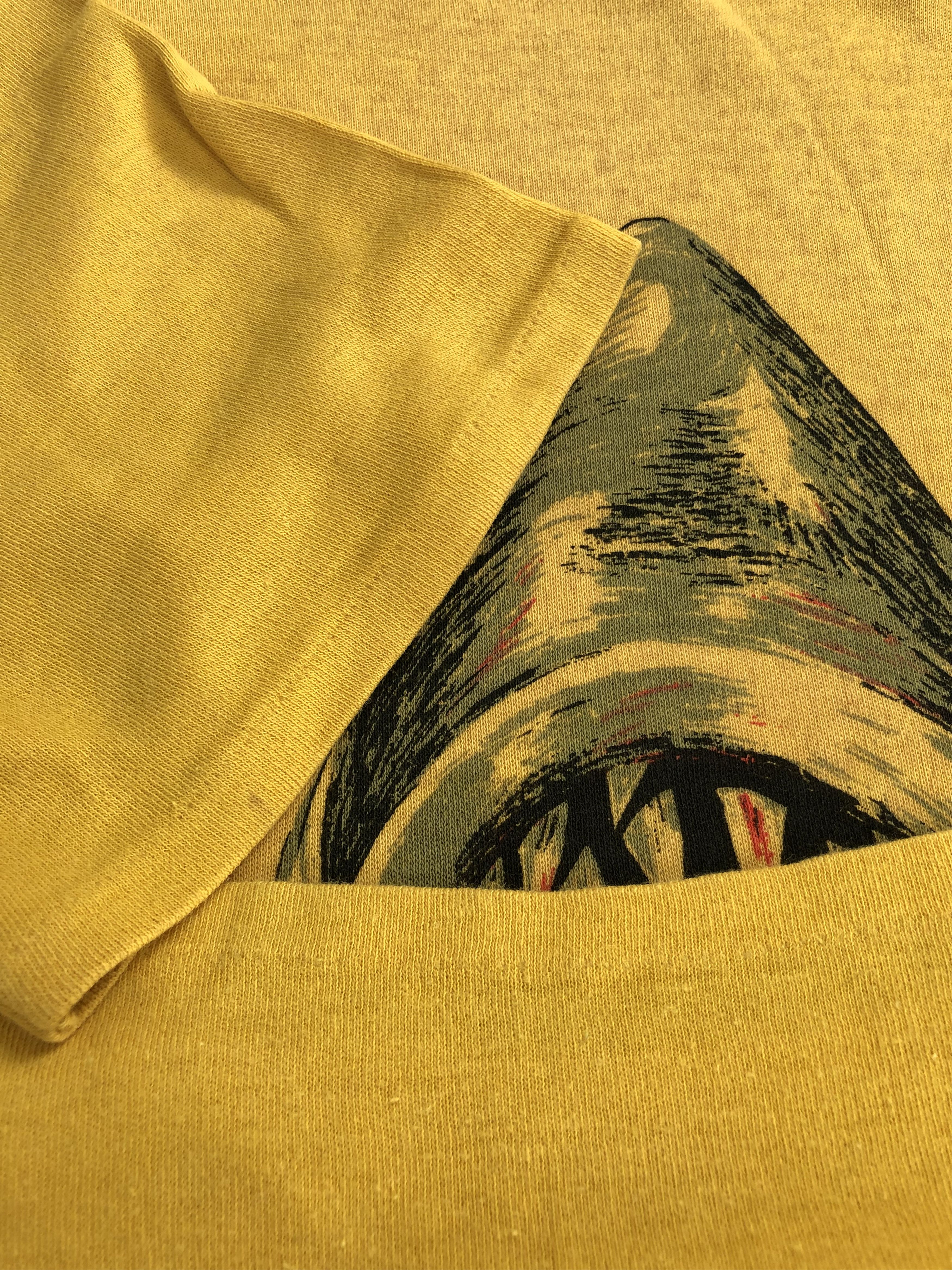 Universal Studios Vintage 1975 Jaws (Indiana Jones Jurassic Park Star Wars) Size US S / EU 44-46 / 1 - 14 Thumbnail