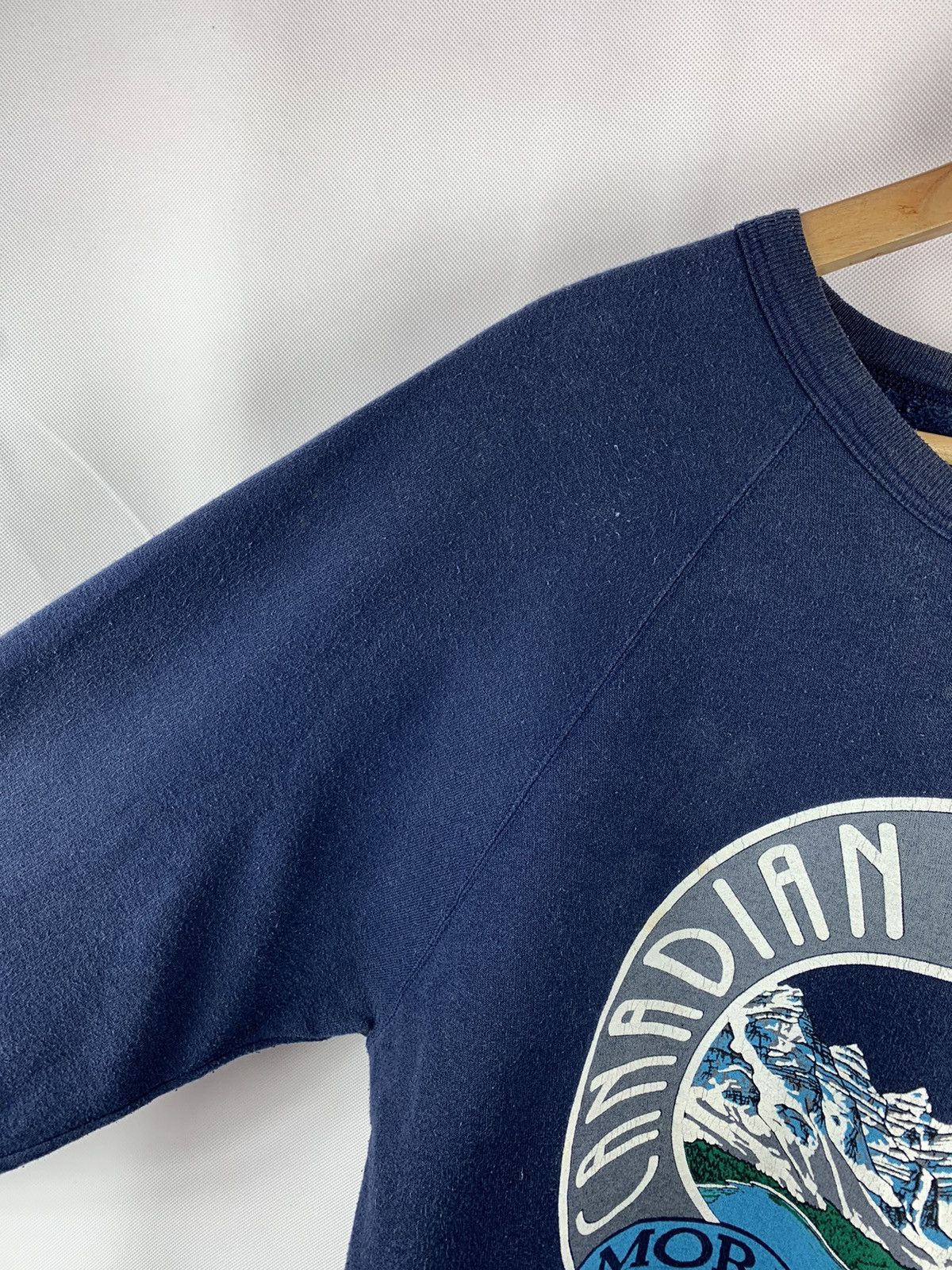Vintage Rare!!! Vintage Canadian Rockies Sweatshirt Size US L / EU 52-54 / 3 - 6 Thumbnail