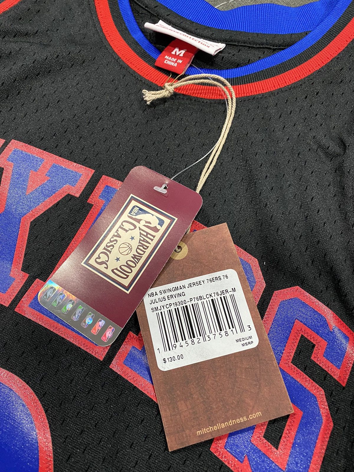 Mitchell & Ness Julius Erving - 76ers ‘76-‘77 Jersey + SnapBack Size US M / EU 48-50 / 2 - 3 Thumbnail