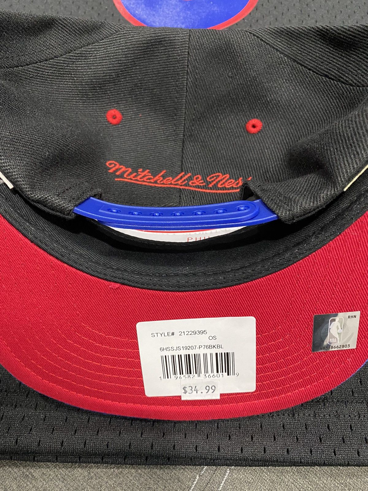 Mitchell & Ness Julius Erving - 76ers ‘76-‘77 Jersey + SnapBack Size US M / EU 48-50 / 2 - 7 Thumbnail
