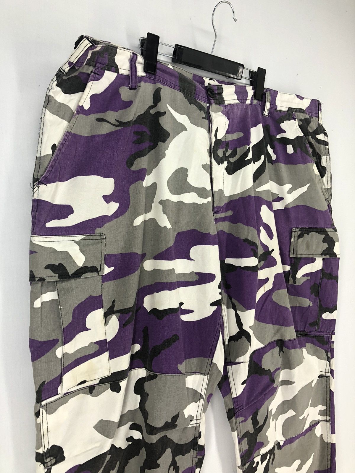 Hunter BIG SIZE 44! MILITARY PURPLE CAMO BAGGY CARGO PANTS Size US 44 / EU 60 - 4 Thumbnail