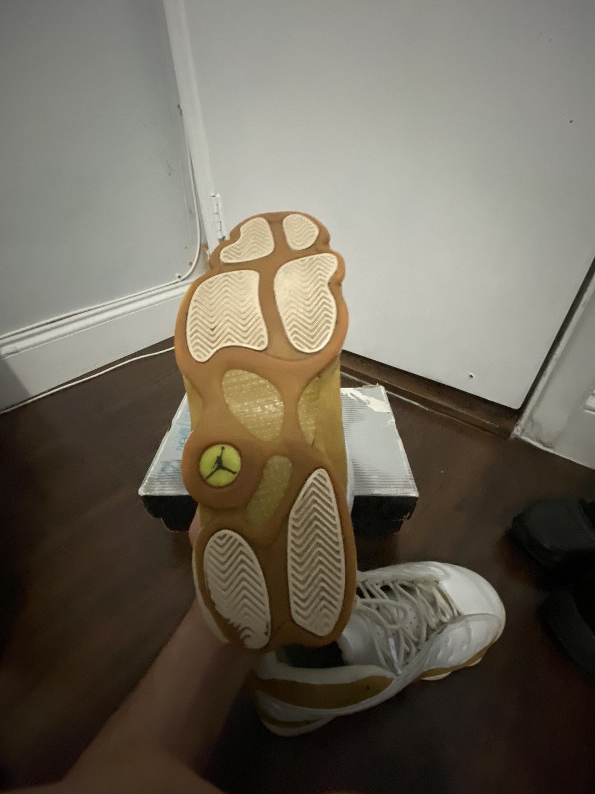 Jordan Brand Air Jordan 13 Retro Wheat 2004 Size US 8.5 / EU 41-42 - 12 Thumbnail