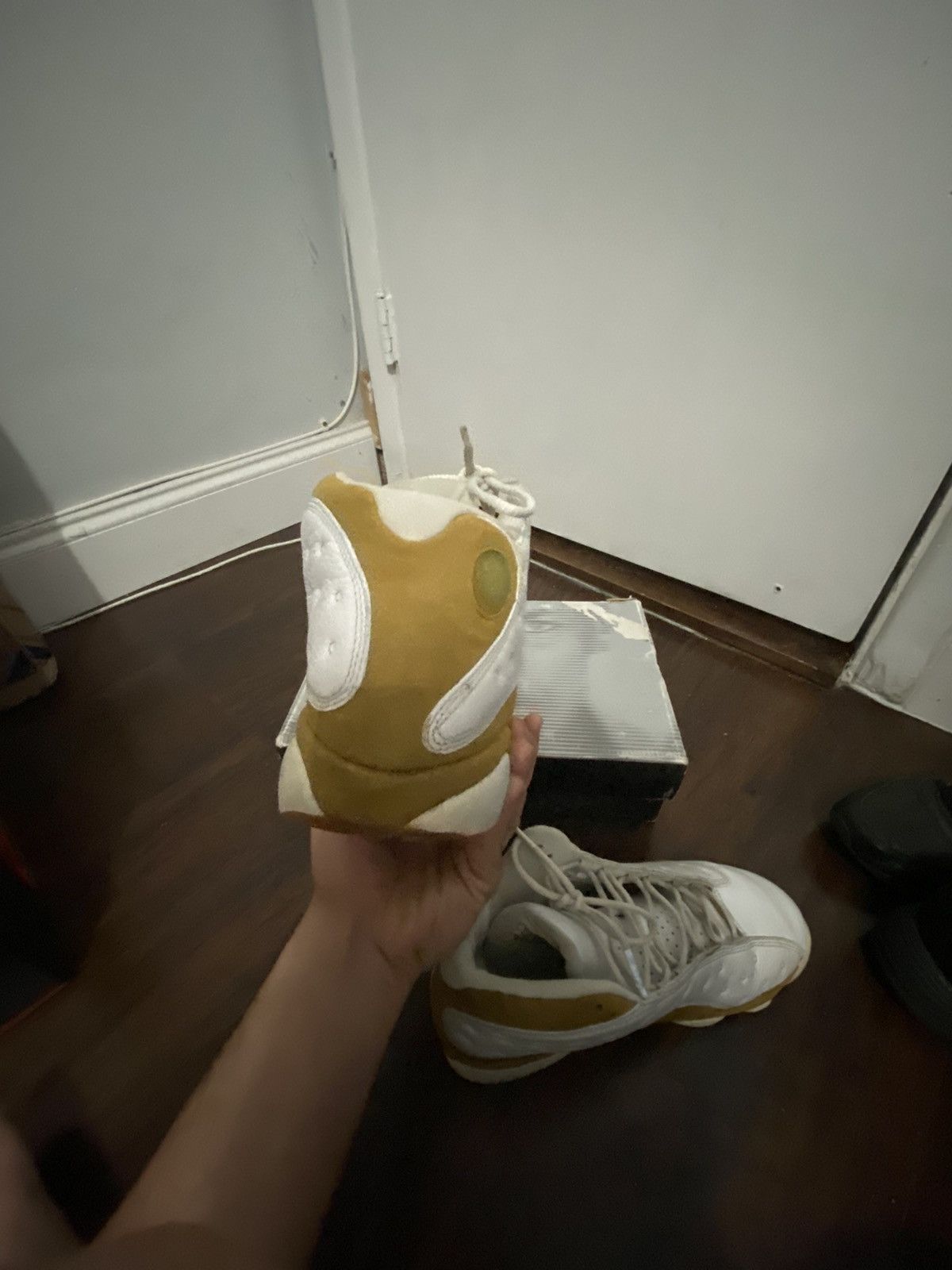 Jordan Brand Air Jordan 13 Retro Wheat 2004 Size US 8.5 / EU 41-42 - 11 Thumbnail