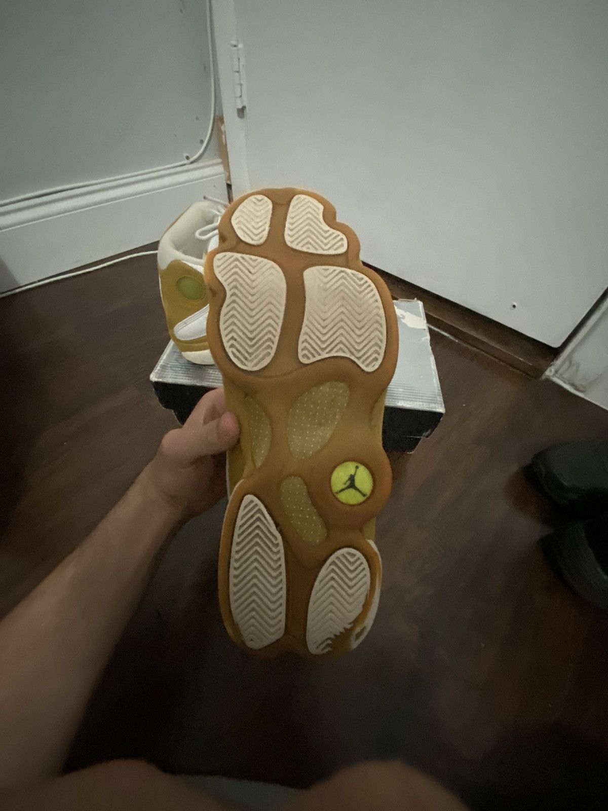 Jordan Brand Air Jordan 13 Retro Wheat 2004 Size US 8.5 / EU 41-42 - 7 Thumbnail