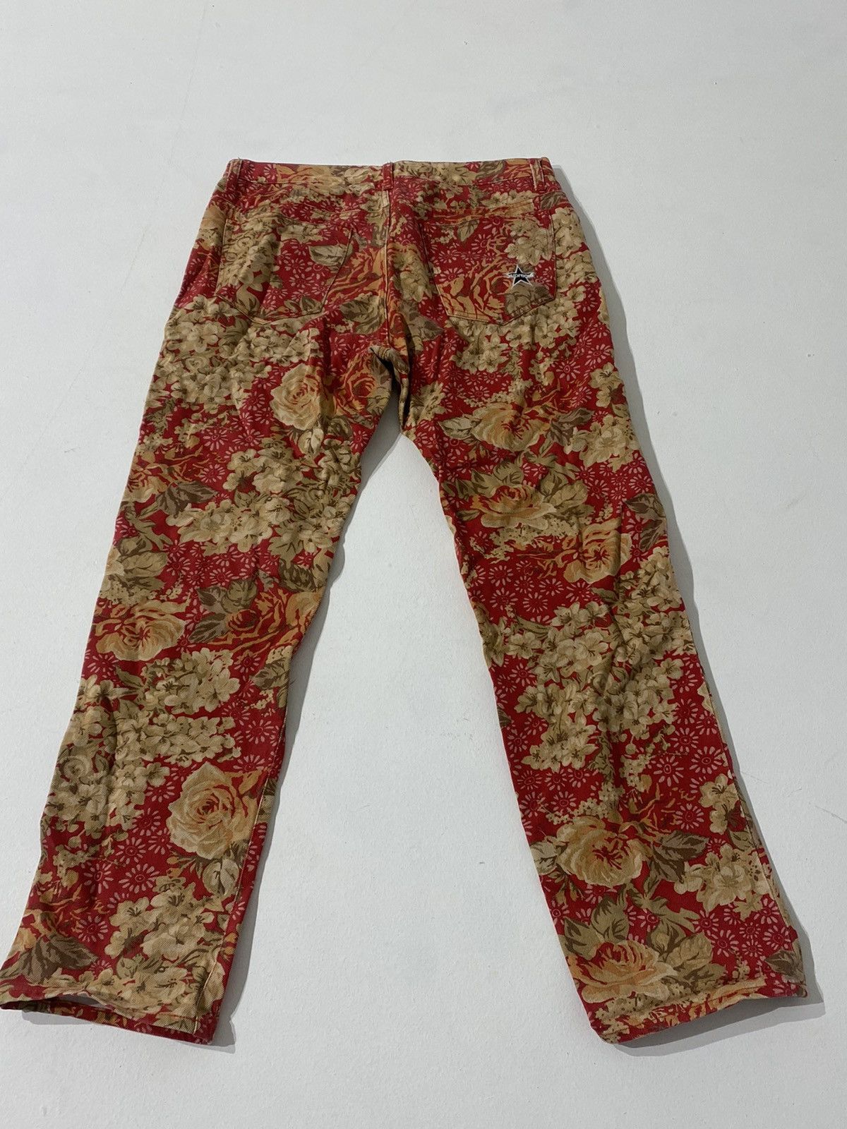 Supreme SS18 Supreme Washed Floral Regular Jeans US 32 | Grailed