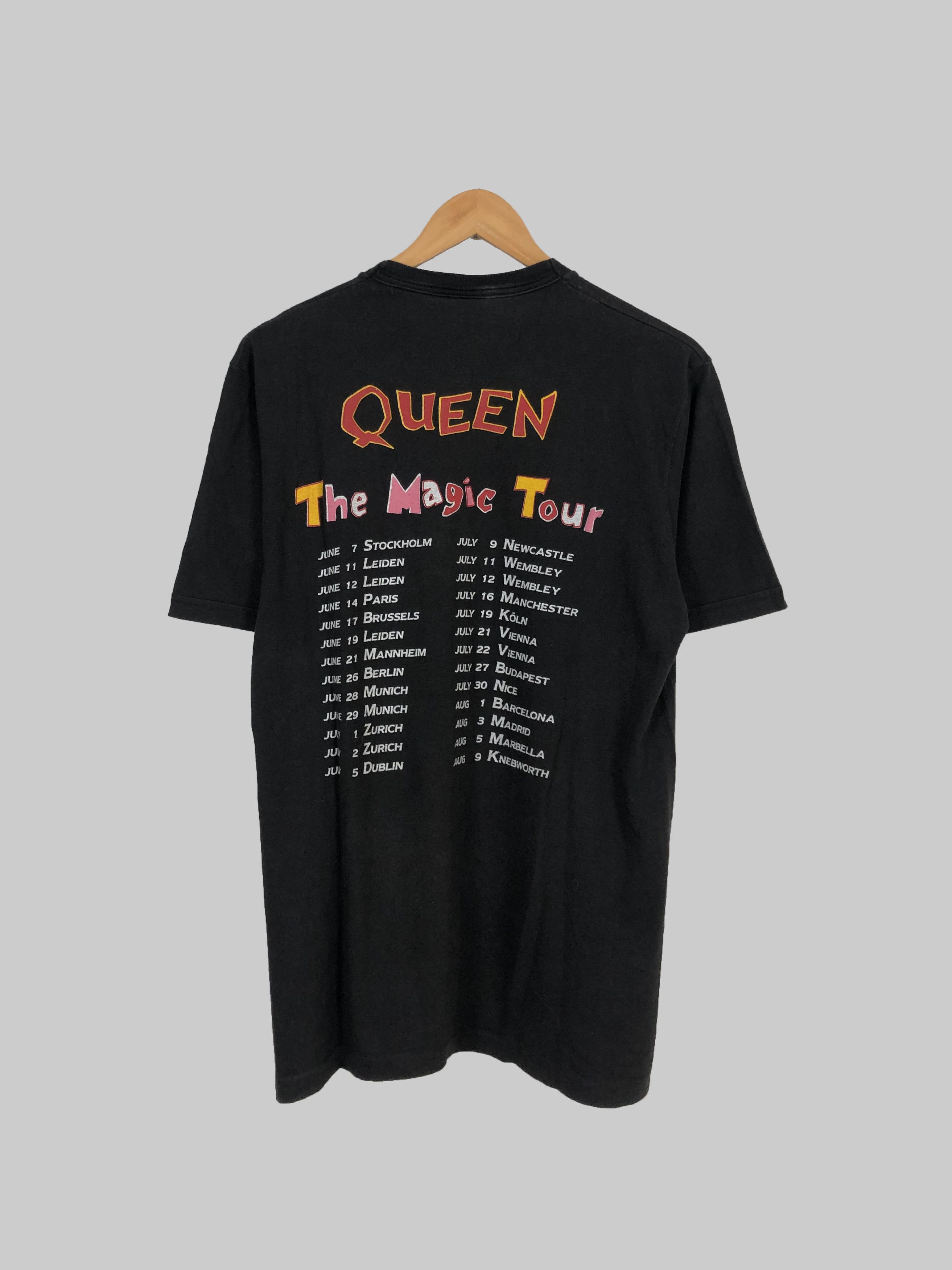 Band Tees Vintage 1986 Queen A Kind Of Magic Tour (Rolling Stones) Size US M / EU 48-50 / 2 - 2 Thumbnail