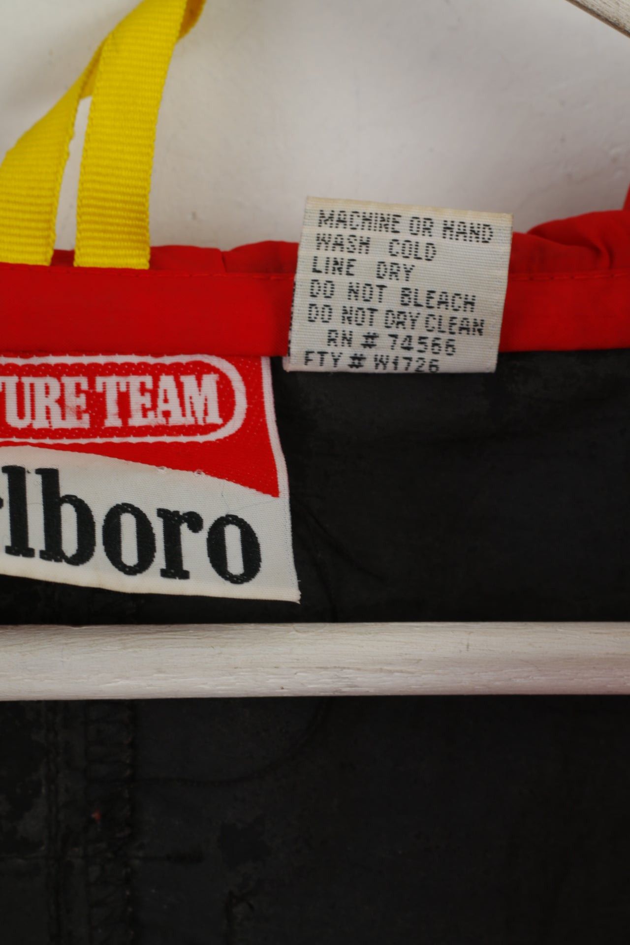 Marlboro Marlboro Adventure Team Men L Jacket Nylon Red Vintage 6320 Size US L / EU 52-54 / 3 - 6 Thumbnail