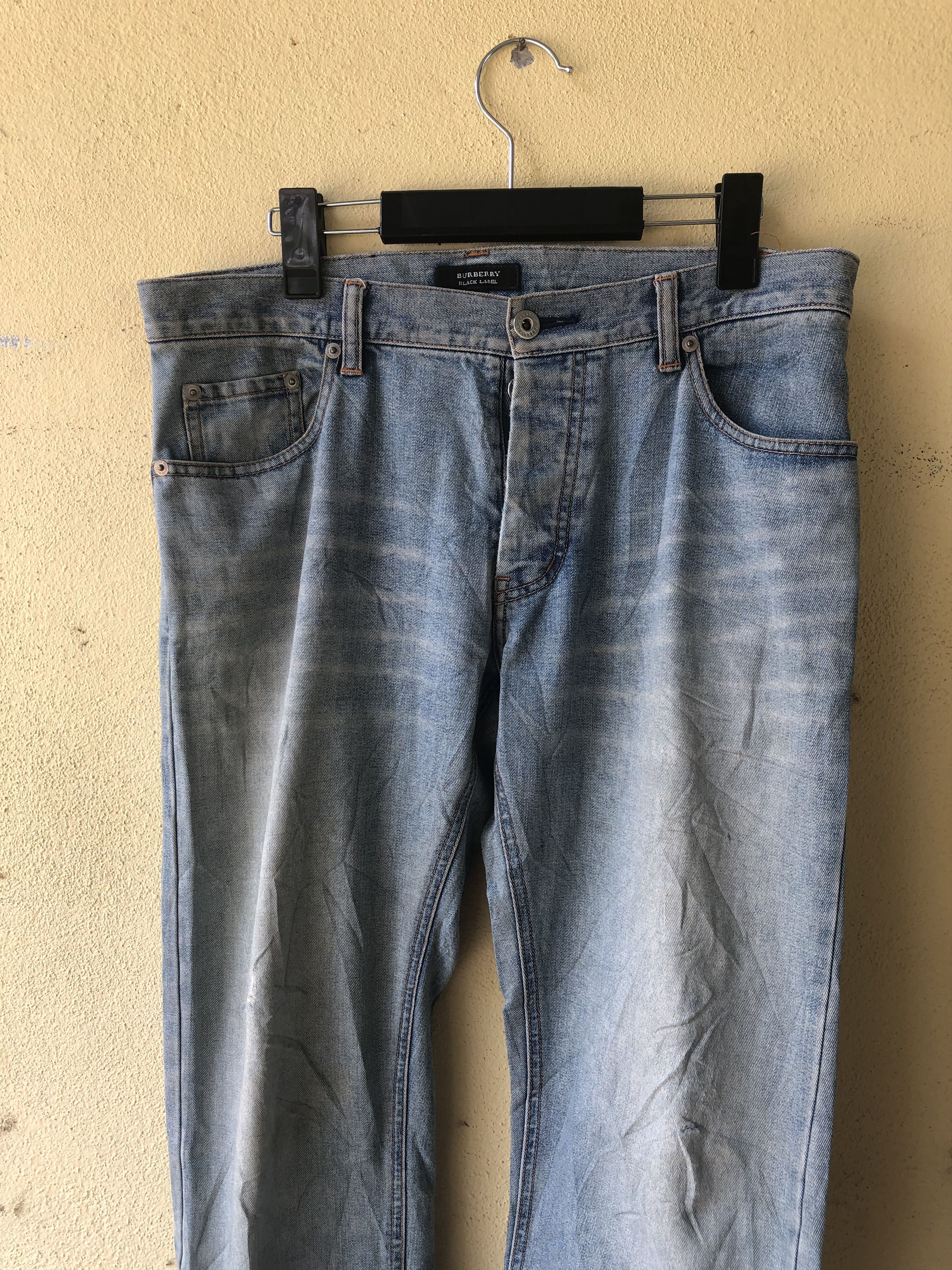 Burberry × StraightFaded burberry black lebel distressed denim Size US 30 / EU 46 - 2 Thumbnail