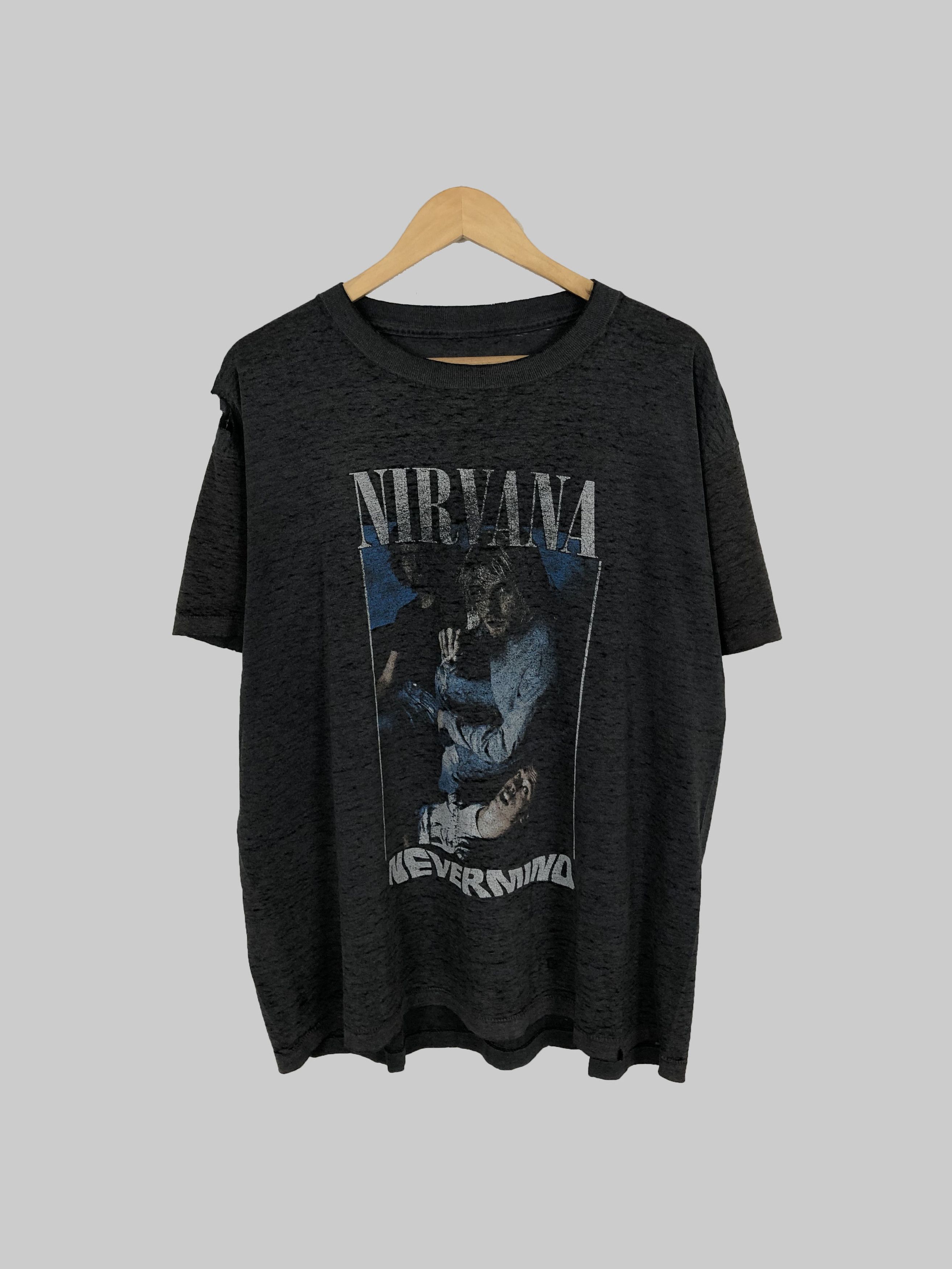 Band Tees Vintage 90s Nirvana Nevermind Kurt Cobain Travis Scott Size US XL / EU 56 / 4 - 1 Thumbnail
