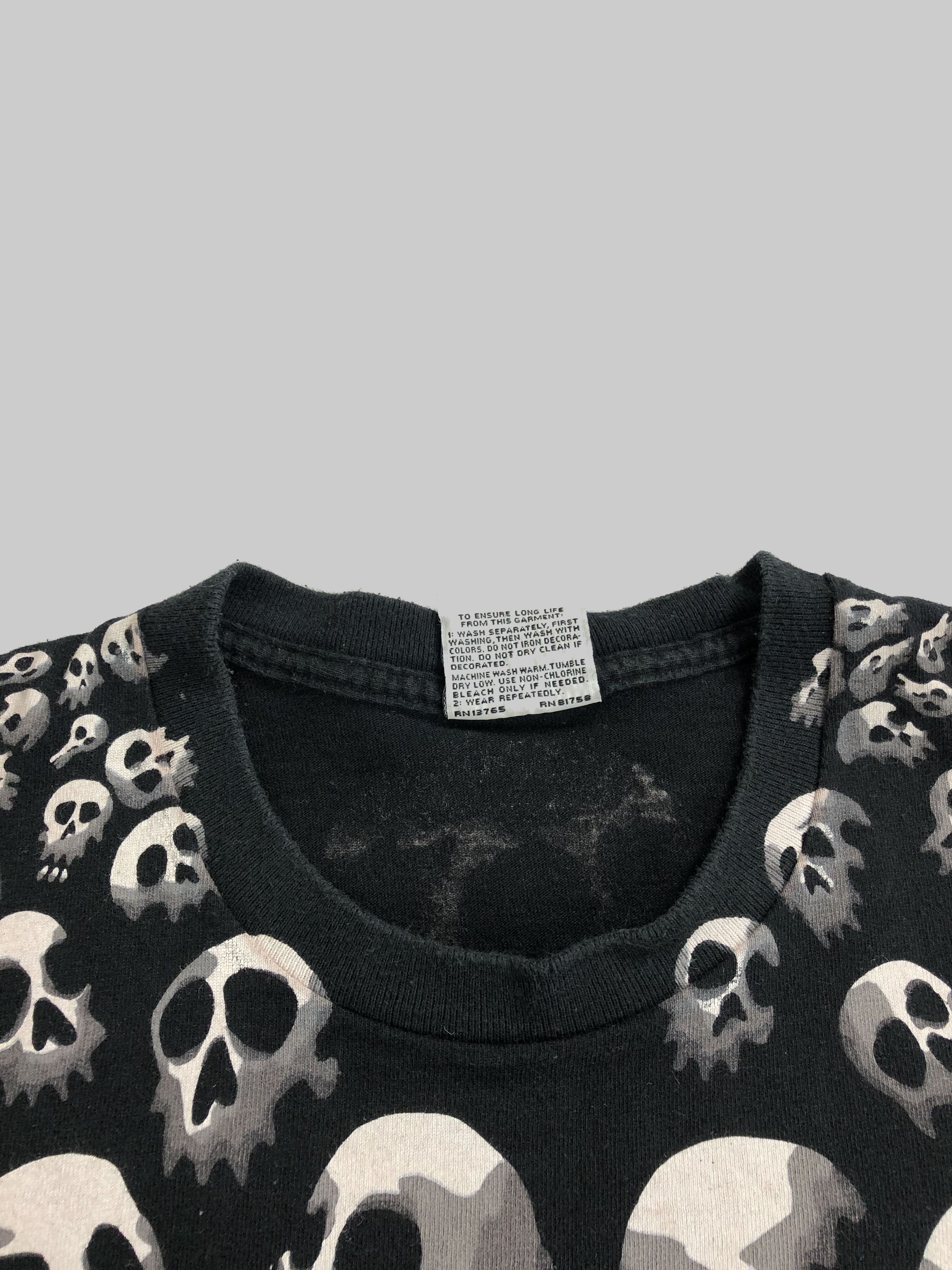 Liquid Blue Vintage 1992 Liquid Blue Travis Scott Skulls All Over Print Size US L / EU 52-54 / 3 - 12 Thumbnail