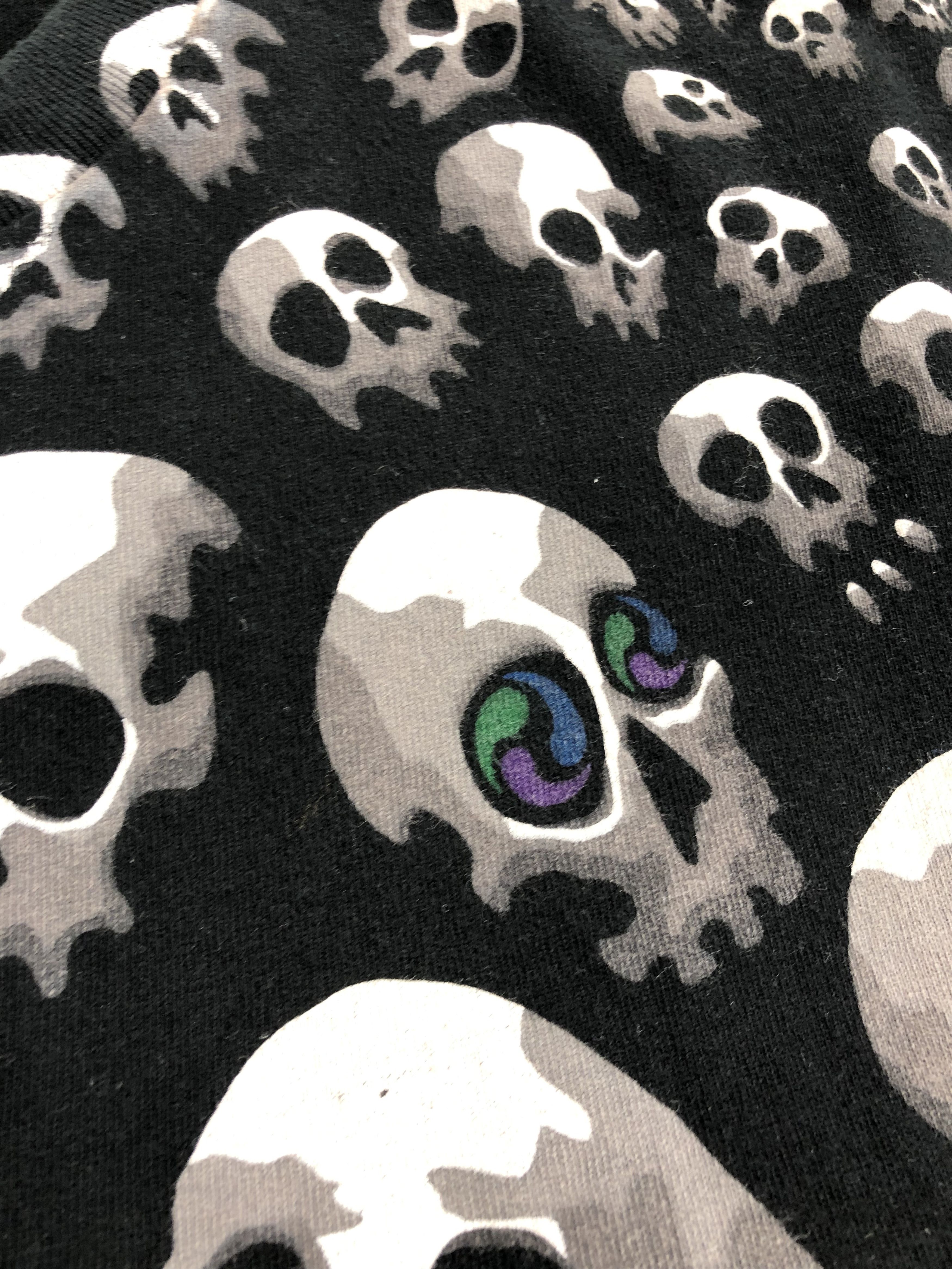 Liquid Blue Vintage 1992 Liquid Blue Travis Scott Skulls All Over Print Size US L / EU 52-54 / 3 - 5 Thumbnail