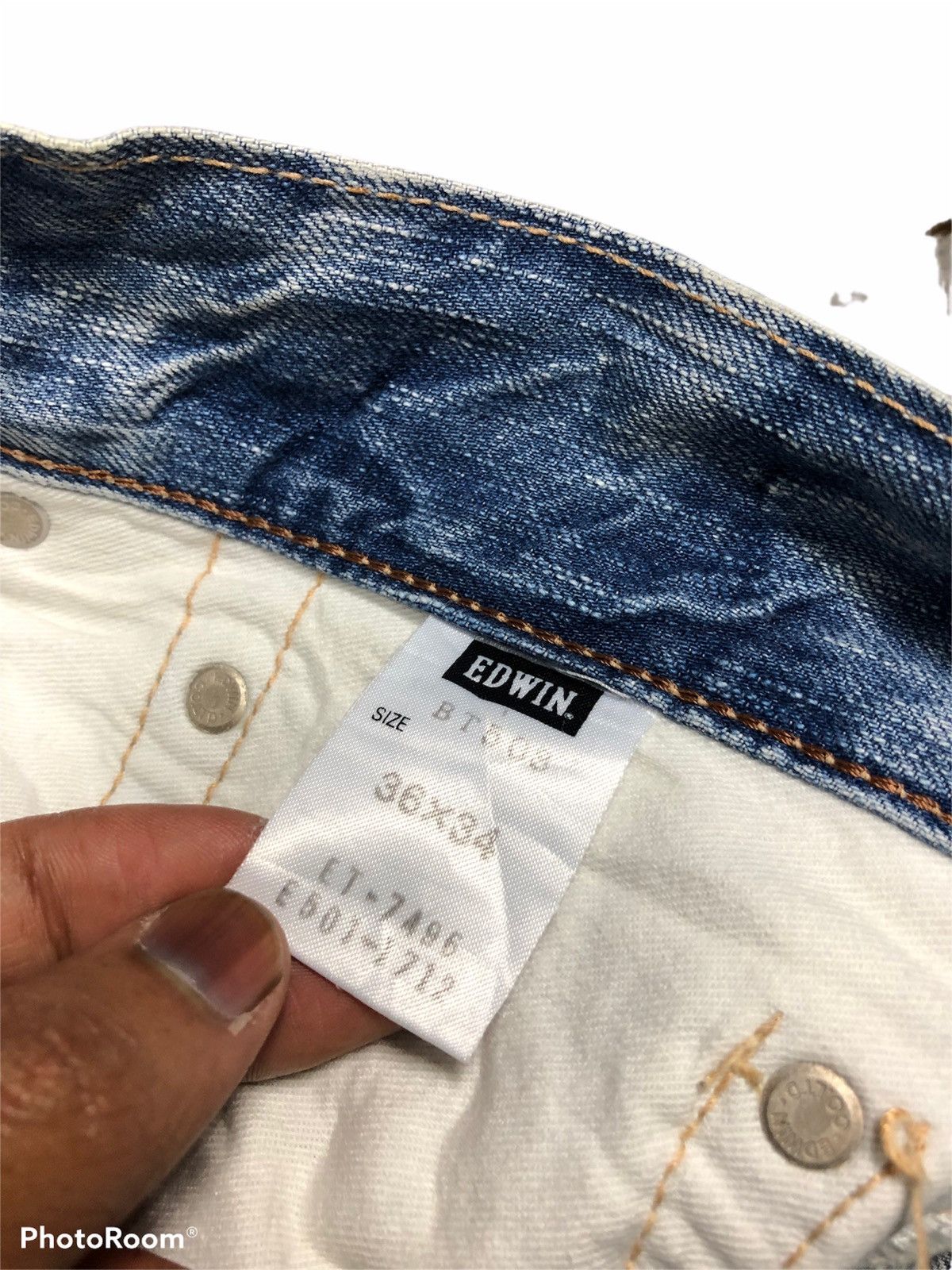 Edwin VINTAGE PAINTED EDWIN DISTRESSED DENIM Size US 37 - 7 Thumbnail