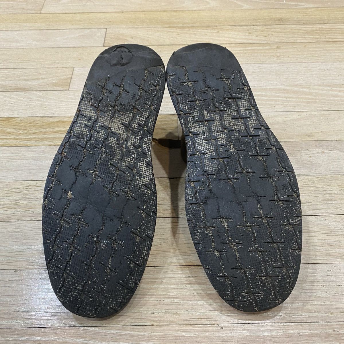 John Varvatos John Varvatos Suede Chukka boots - Size 7.5 Size US 7.5 / EU 40-41 - 8 Thumbnail