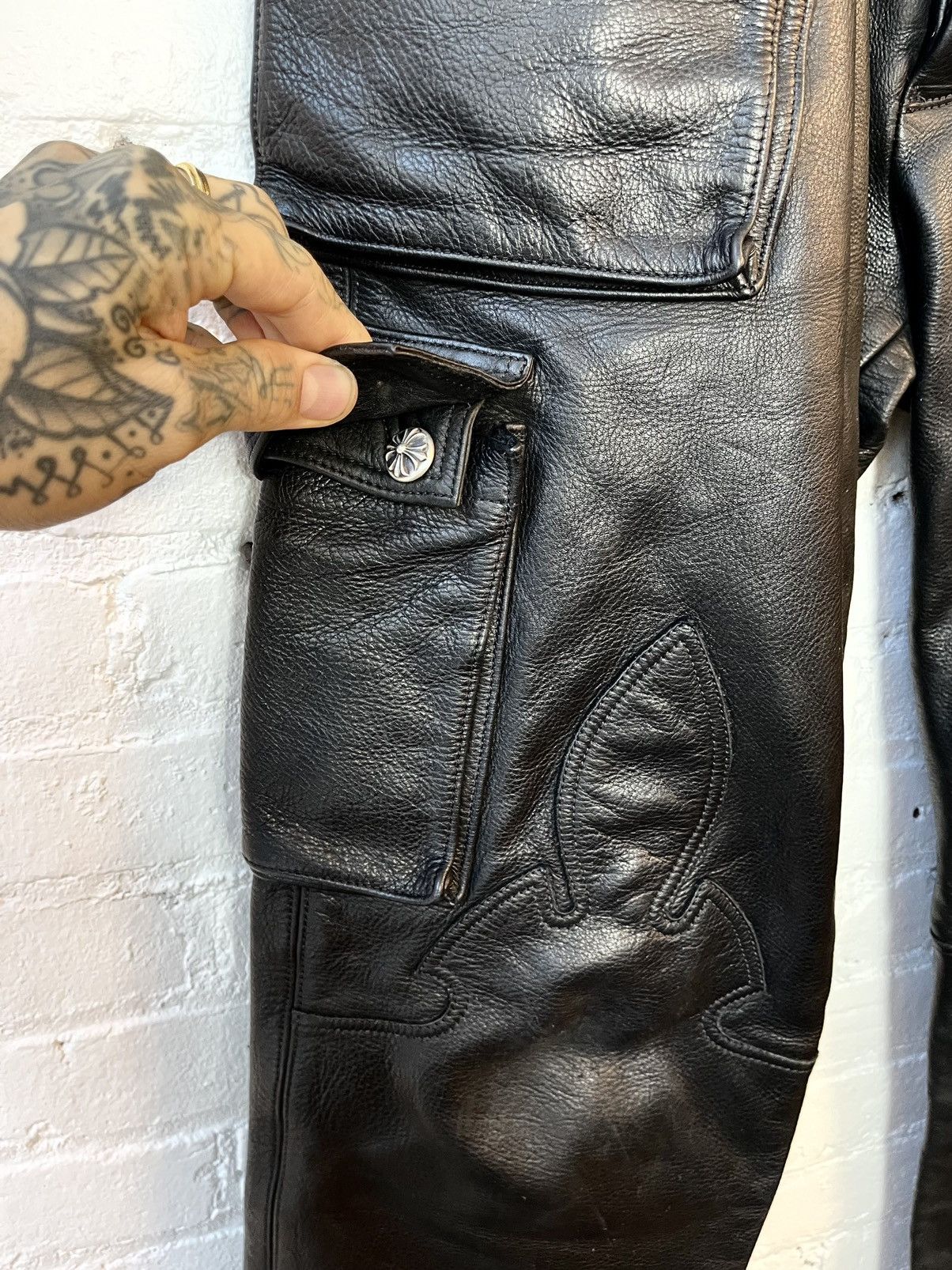 Chrome Hearts Chrome Hearts FULL LEATHER 9PKT Fatigue Cargo Pants Jeans Size US 34 / EU 50 - 4 Thumbnail