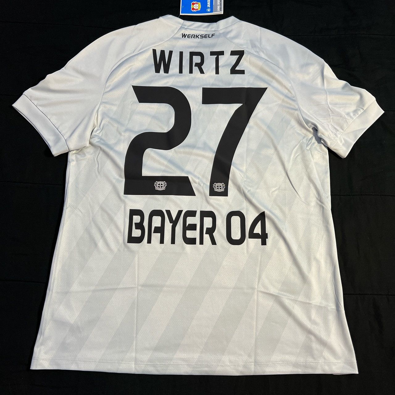 ウェア Bayer 04 Leverkusen WIRTZ 27 2022-23 Bayer Leverkusen Player Issue Pro Home Shirt Wirtz