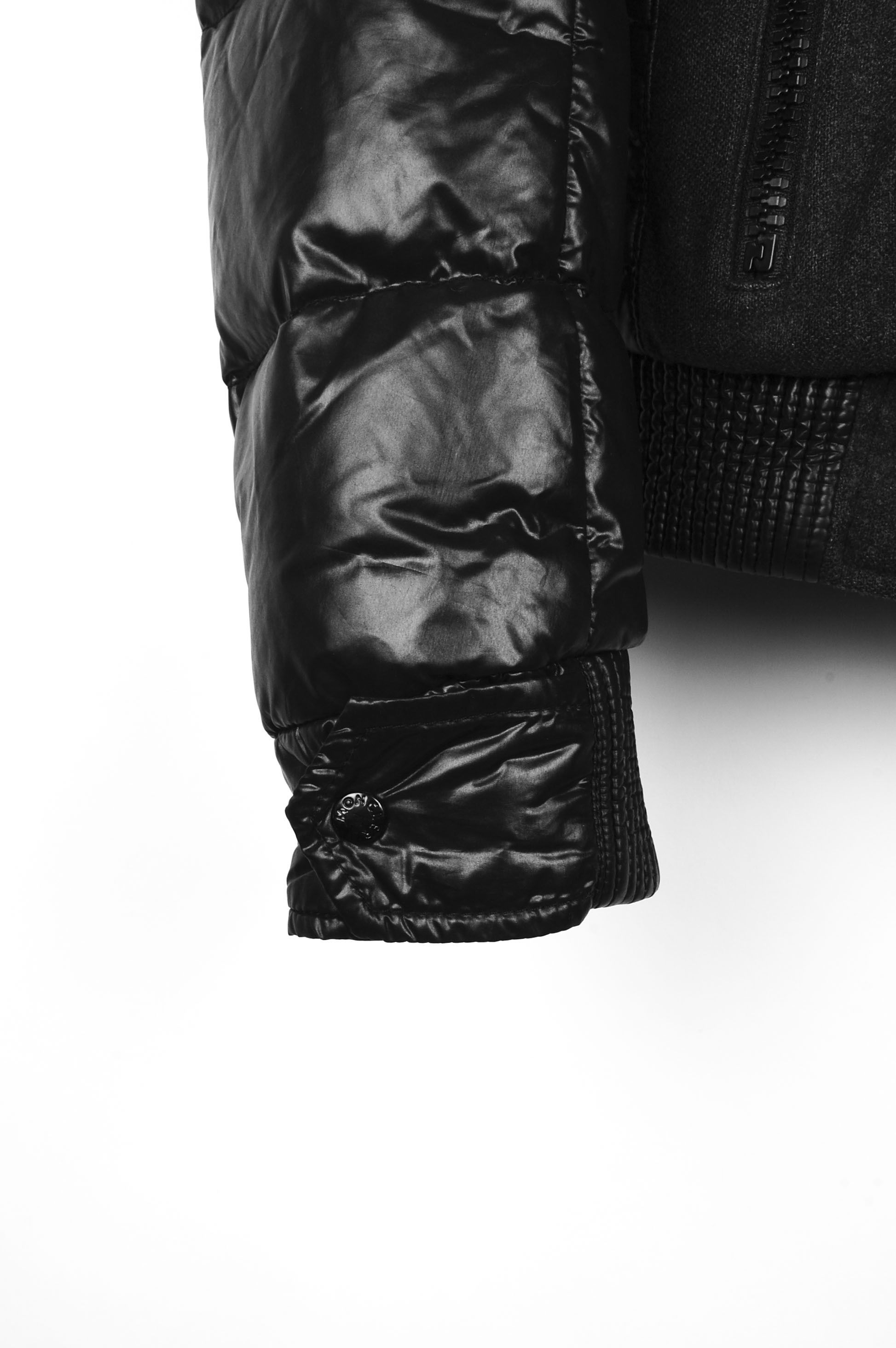 Moncler Moncler Springfield Black Jacket Hidden Hood in size 3 (L) Size US L / EU 52-54 / 3 - 4 Thumbnail