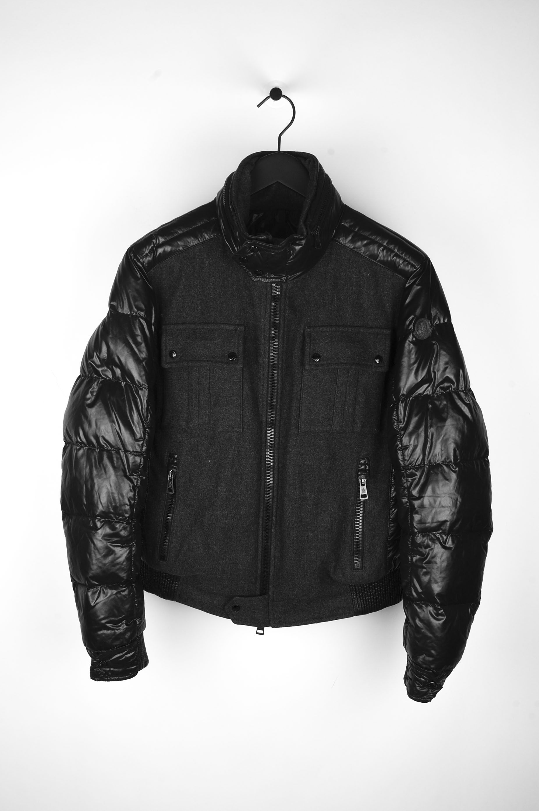 Moncler Moncler Springfield Black Jacket Hidden Hood in size 3 (L) Size US L / EU 52-54 / 3 - 1 Thumbnail