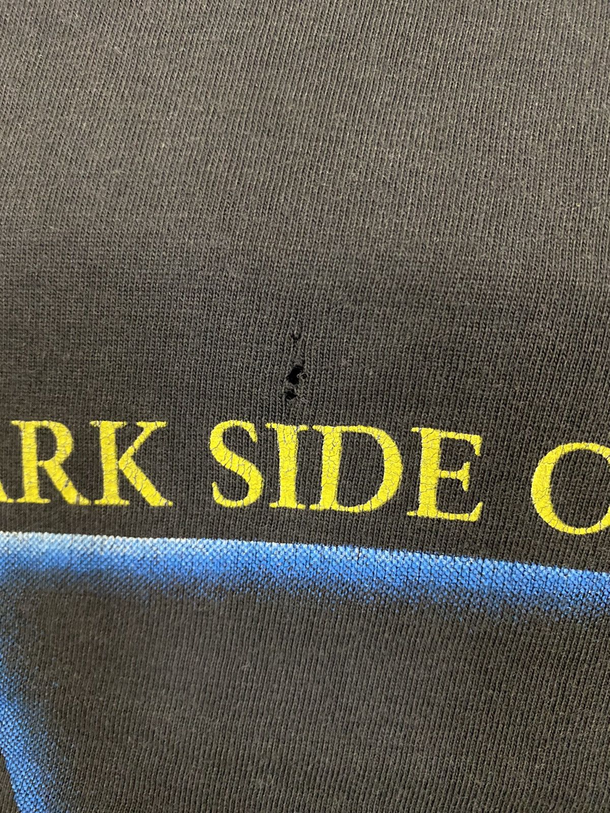 Band Tees vintage 1995 PINk FLOYD the dark side of the moon t-shirts Size US L / EU 52-54 / 3 - 6 Thumbnail