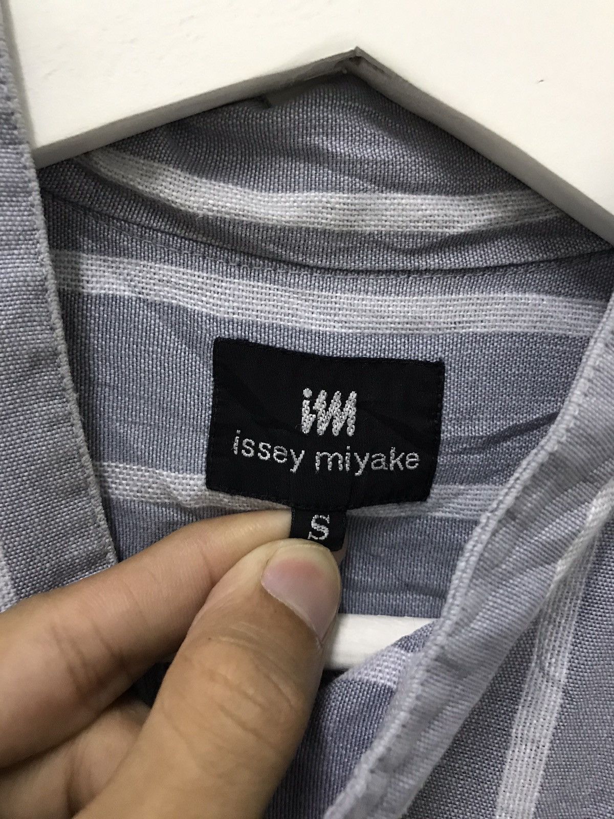 Issey Miyake × Japanese Brand × Vintage 💥90s Issey Miyake Blue Stripe Button Shirt Size US S / EU 44-46 / 1 - 6 Thumbnail