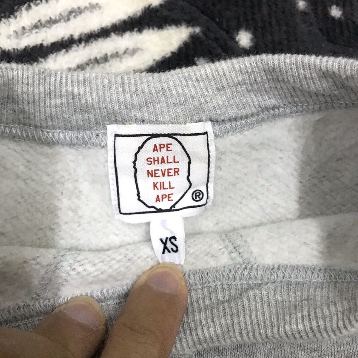 Bape × Nigo 🔥BABY MILO CREWNECK SWEATSHIRT Size US XS / EU 42 / 0 - 7 Thumbnail