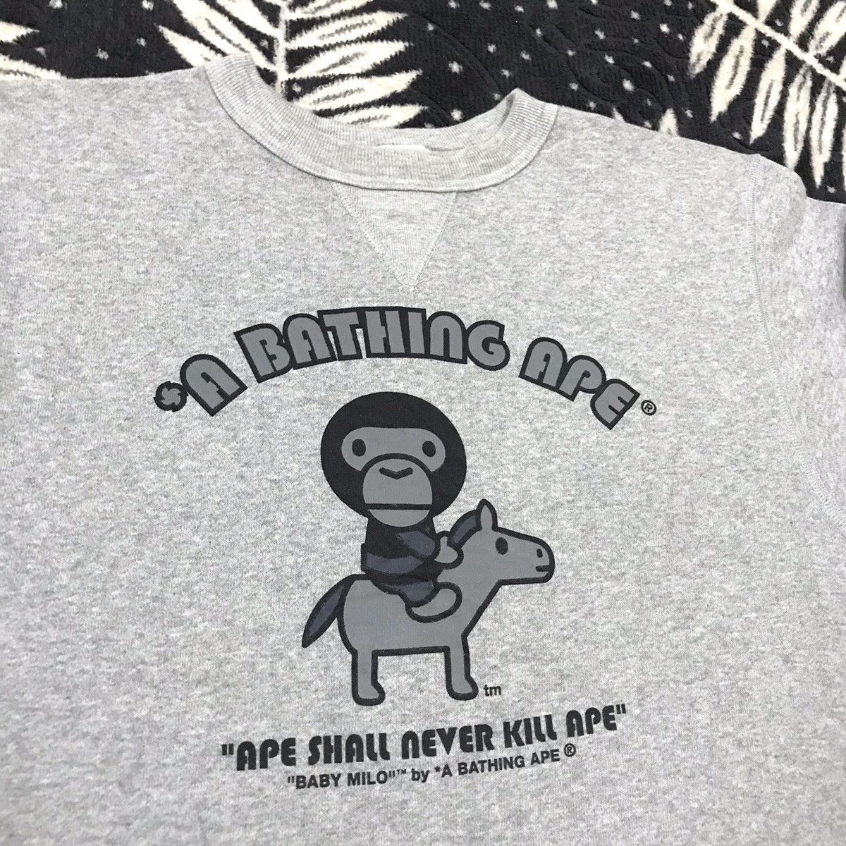 Bape × Nigo 🔥BABY MILO CREWNECK SWEATSHIRT Size US XS / EU 42 / 0 - 4 Thumbnail