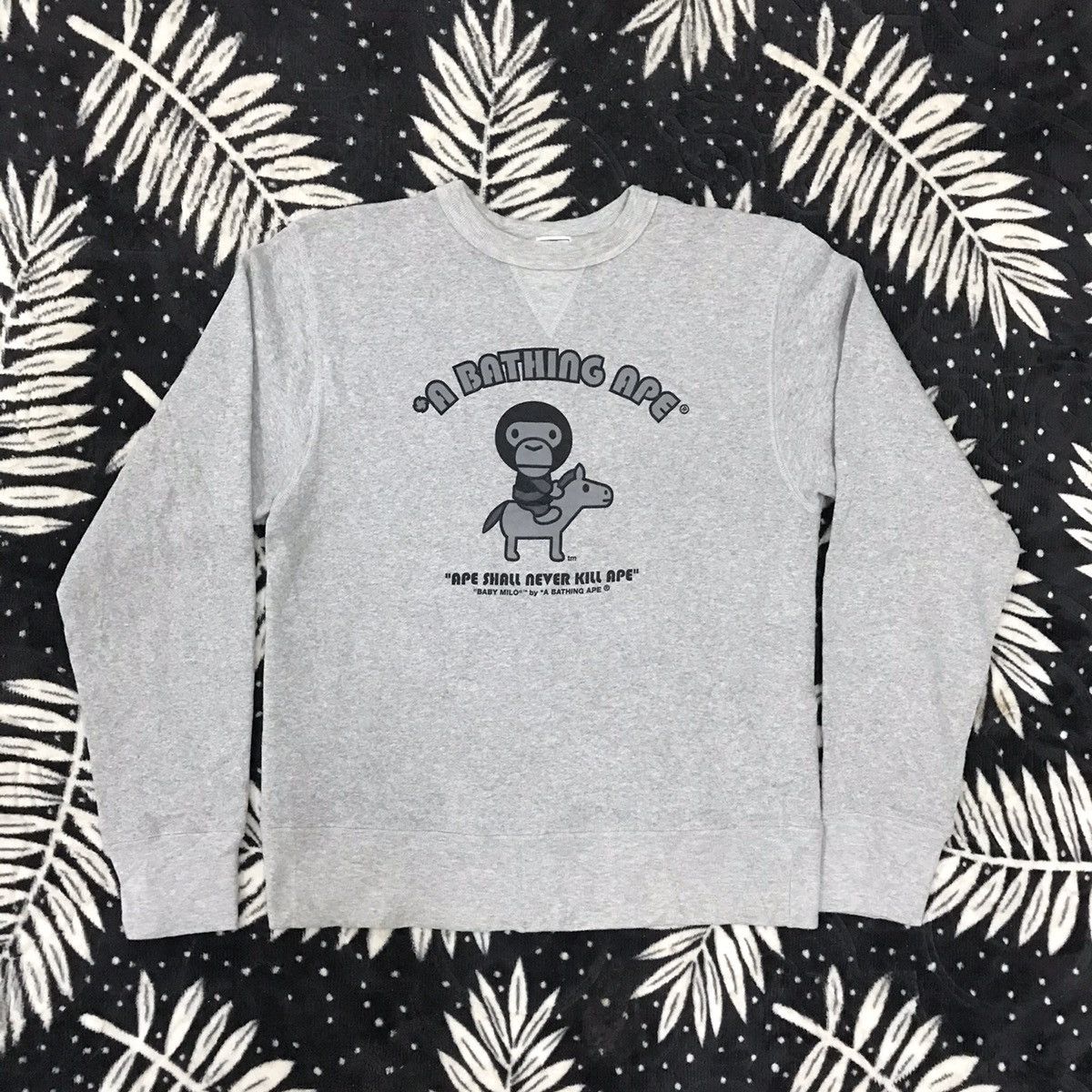 Bape × Nigo 🔥BABY MILO CREWNECK SWEATSHIRT Size US XS / EU 42 / 0 - 1 Thumbnail