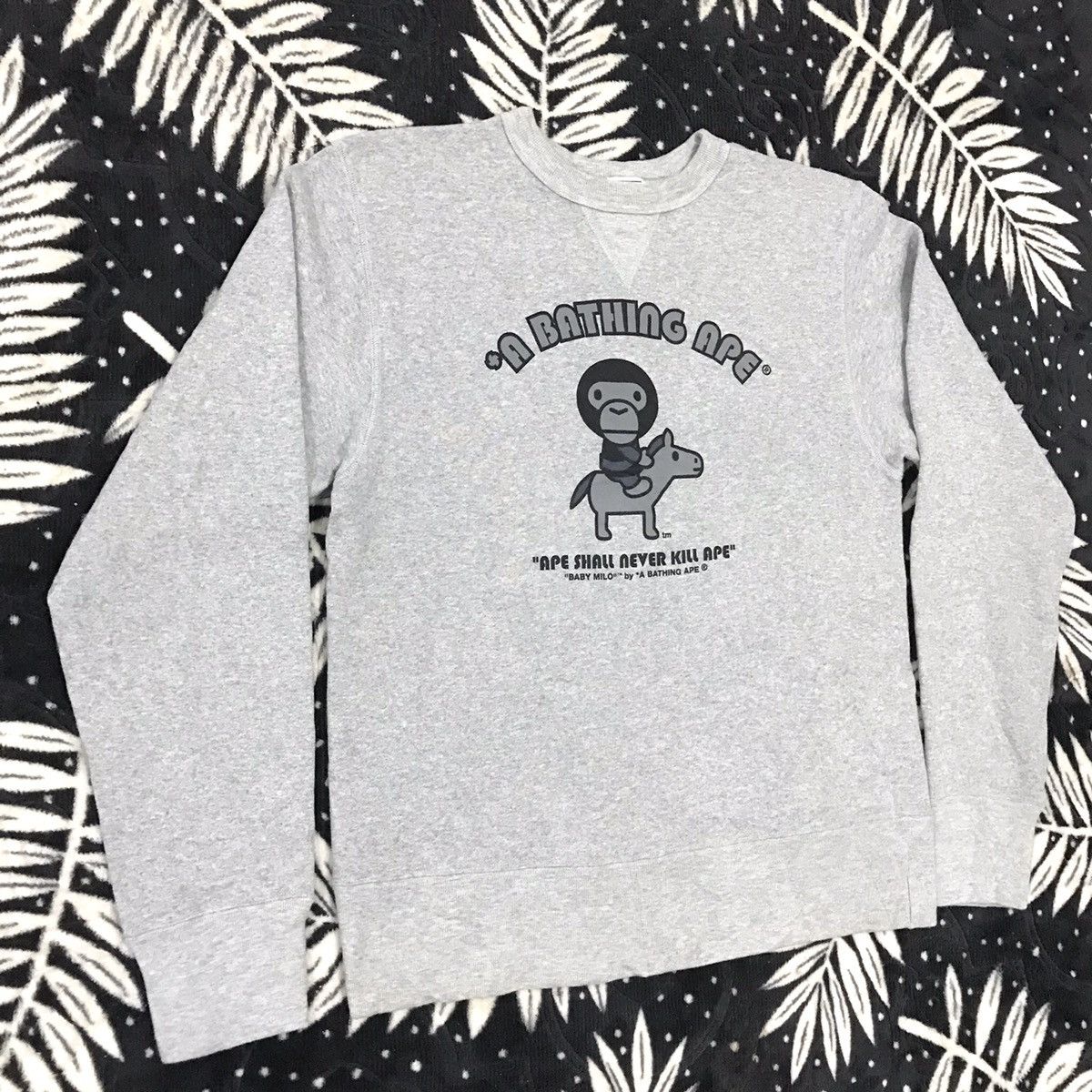 Bape × Nigo 🔥BABY MILO CREWNECK SWEATSHIRT Size US XS / EU 42 / 0 - 3 Thumbnail