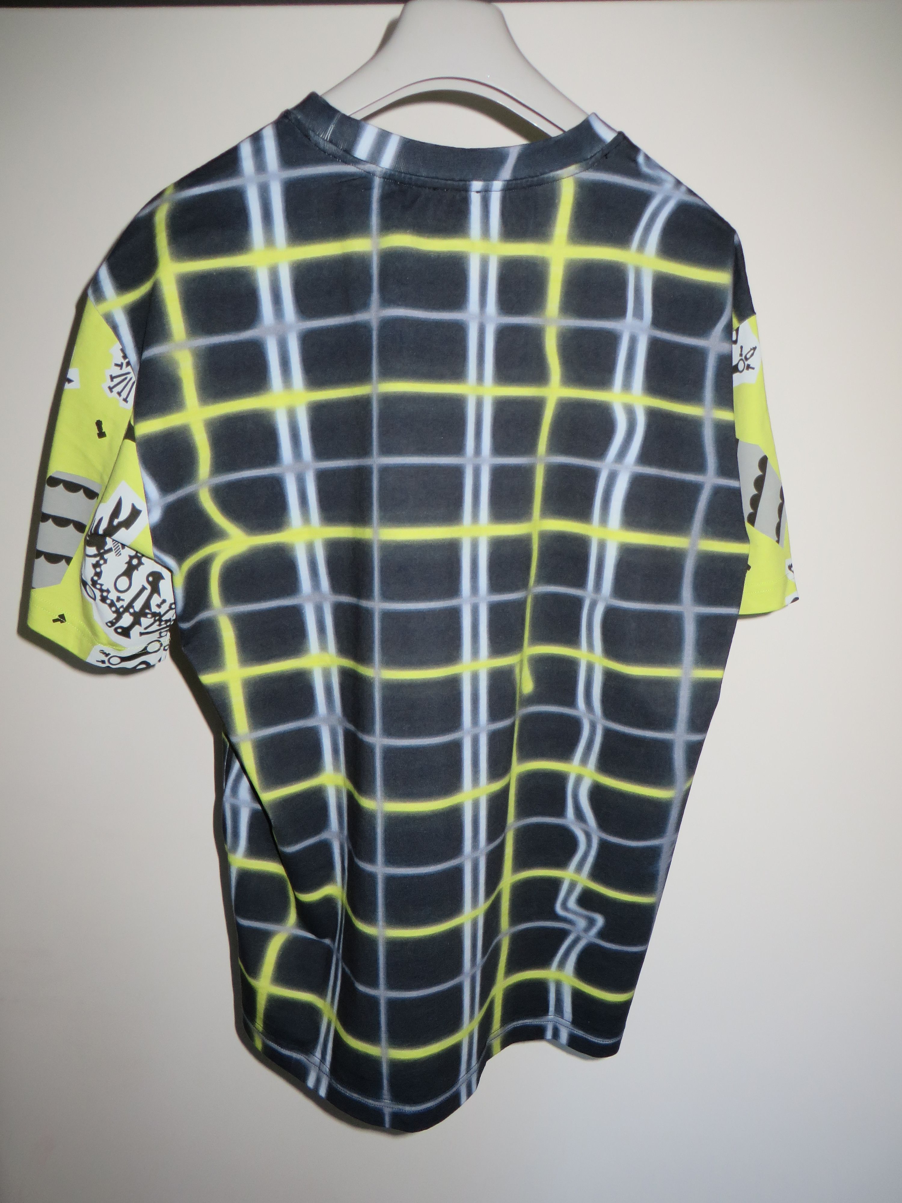 Kenzo Monster print swNeon- print tshirteatshirt Size US XL / EU 56 / 4 - 5 Thumbnail