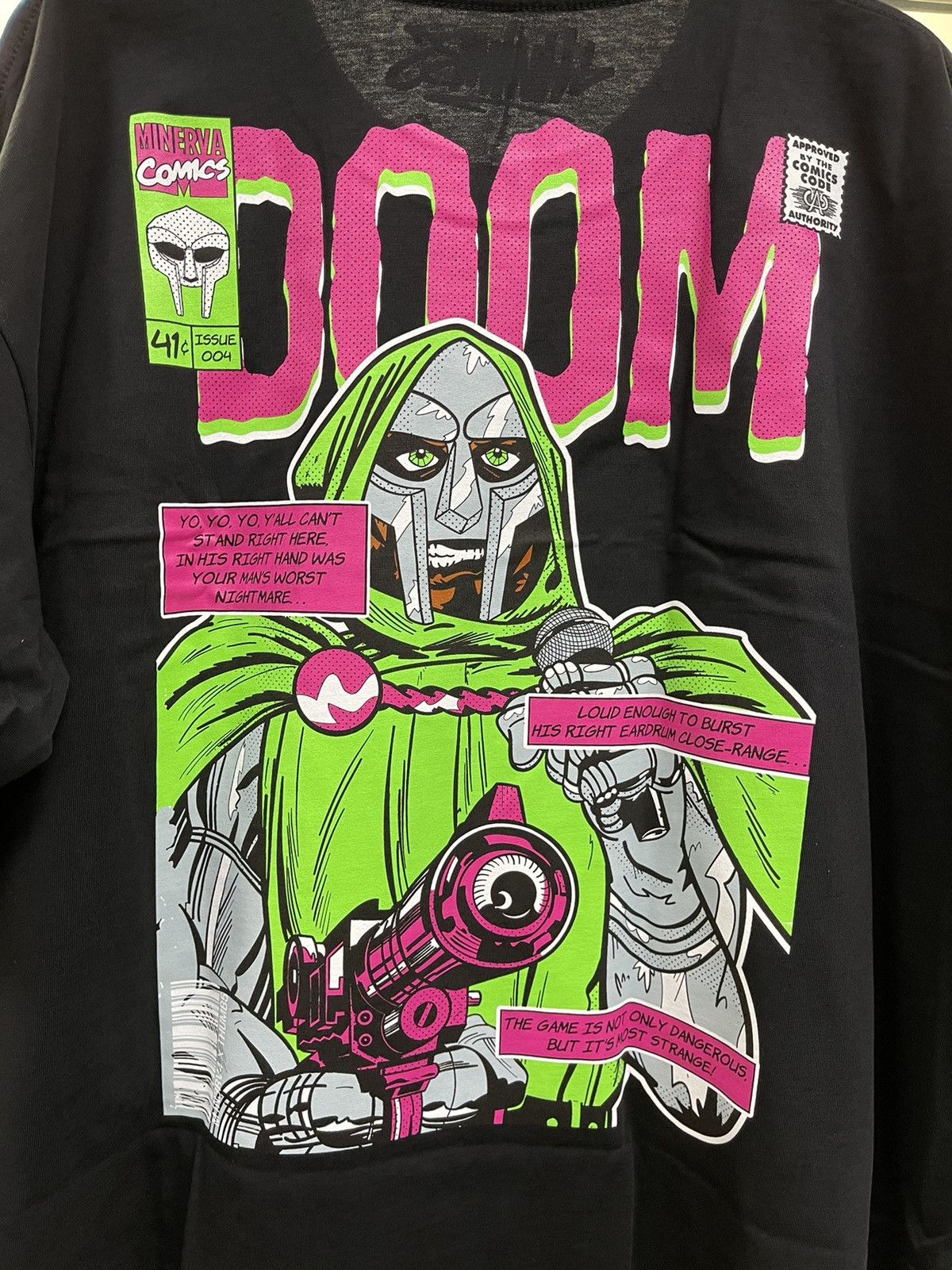 Thumbs design MF Doom V2 T-Shirt