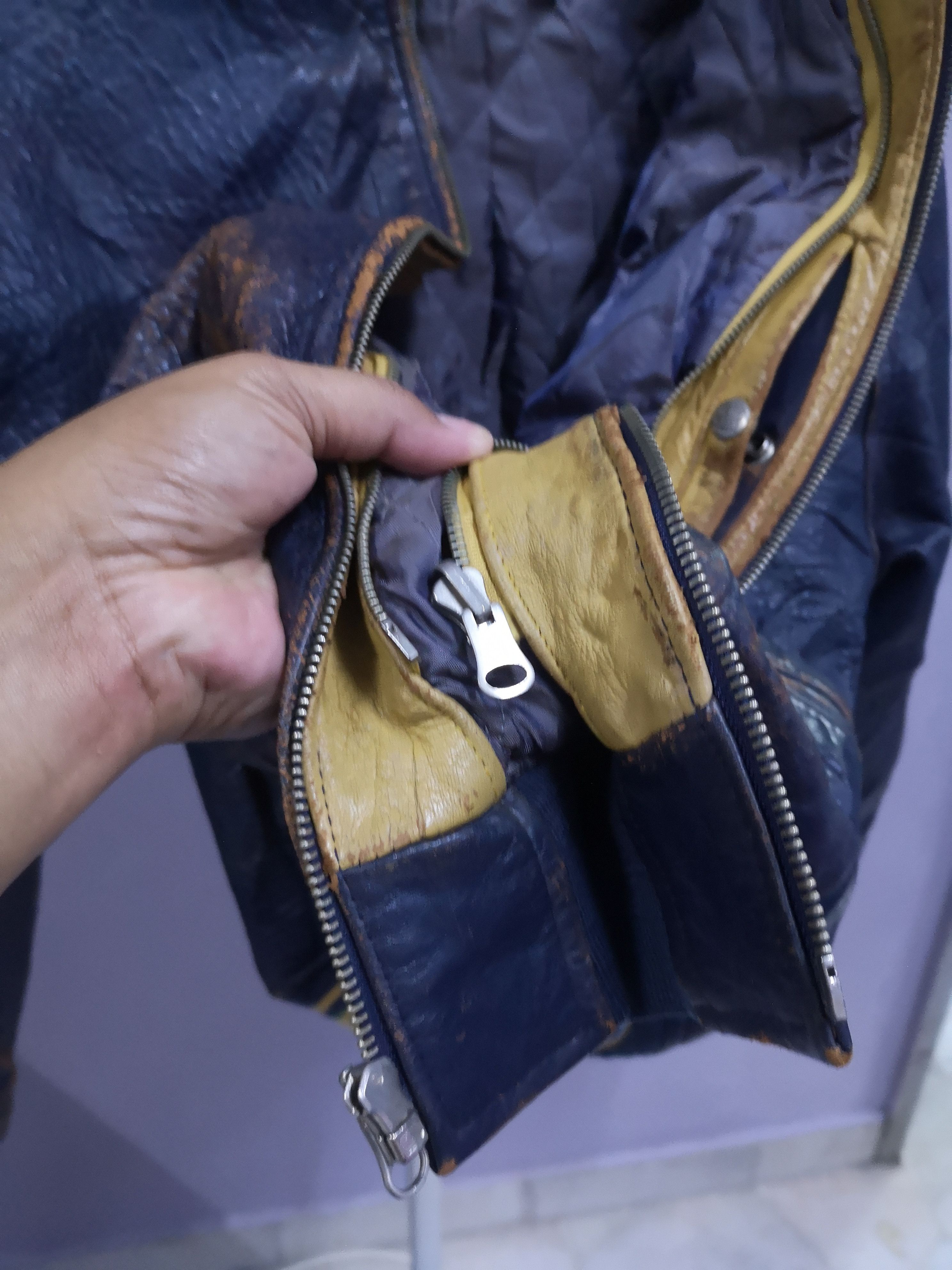 Avirex 🛩Rare Vtg Avirex Leather Bomber Indian Apache Tomahawk USA Size US M / EU 48-50 / 2 - 6 Thumbnail