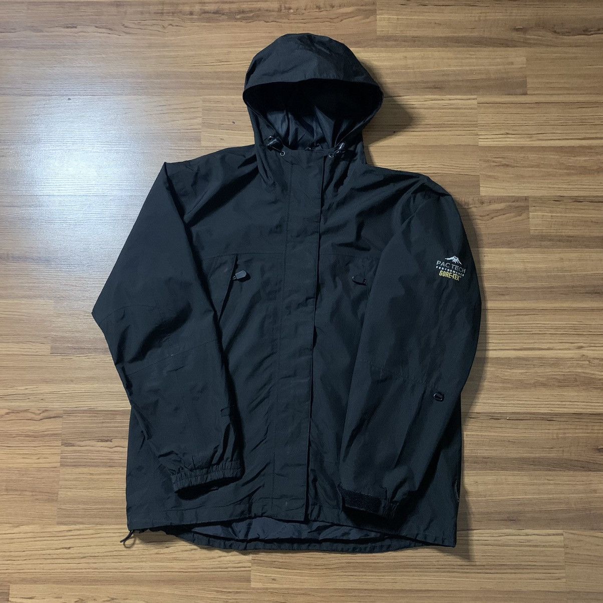 Vintage Vintage Pacific Trail Gore-Tex Jacket | Grailed