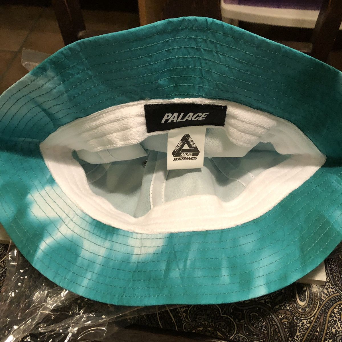 Palace BLURRY FLOWER BUCKET IN GREEN Size ONE SIZE - 2 Thumbnail