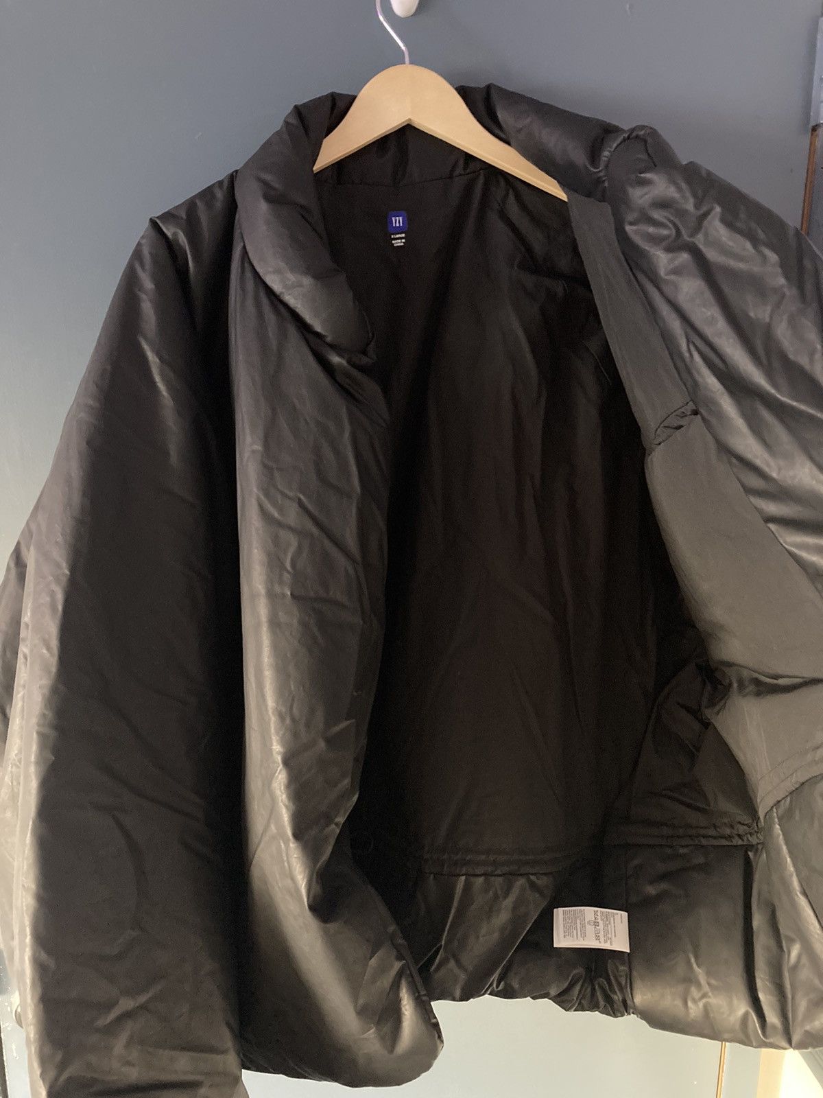 Gap Yeezy x Gap Round Jacket Black Size XL Size US XL / EU 56 / 4 - 2 Thumbnail