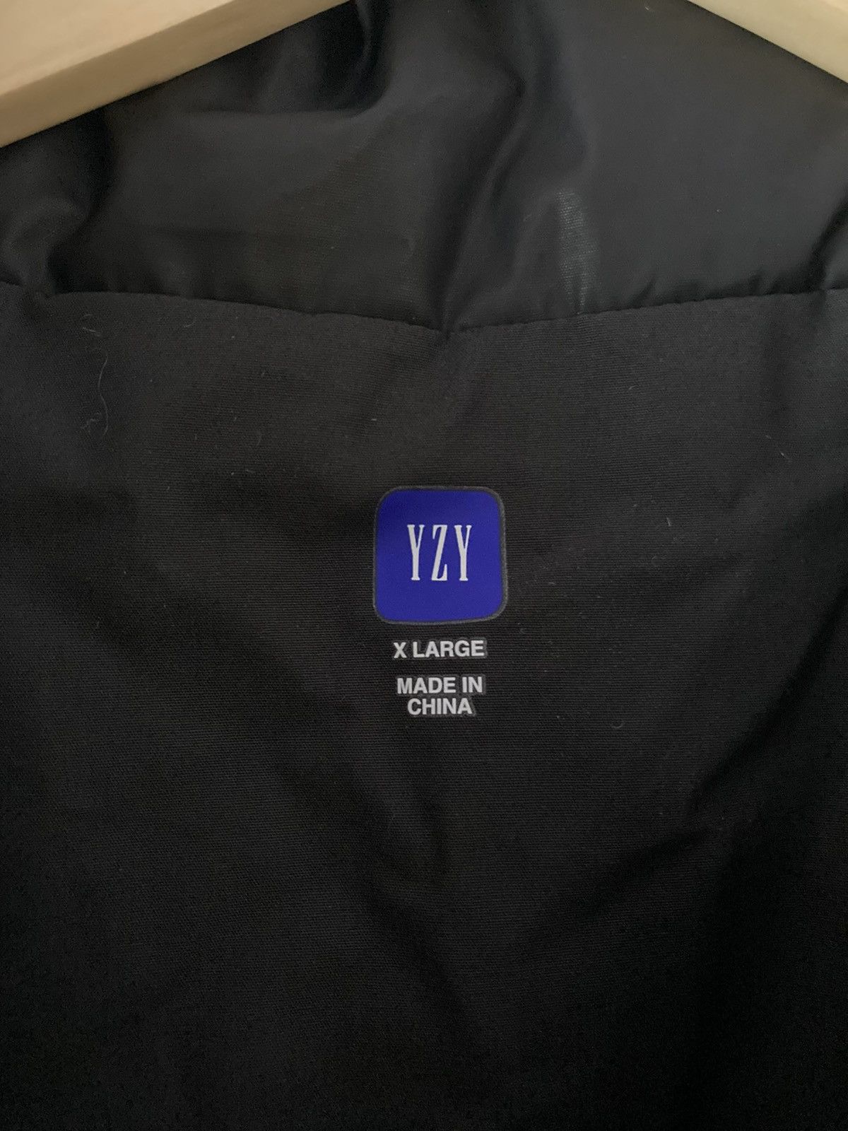 Gap Yeezy x Gap Round Jacket Black Size XL Size US XL / EU 56 / 4 - 4 Thumbnail