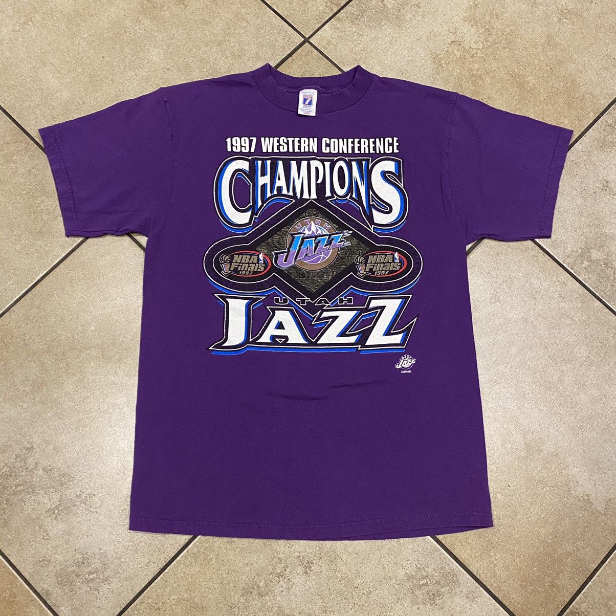Vintage Vintage 1997 Utah Jazz Logo 7 T Shirt Size US M / EU 48-50 / 2 - 1 Preview